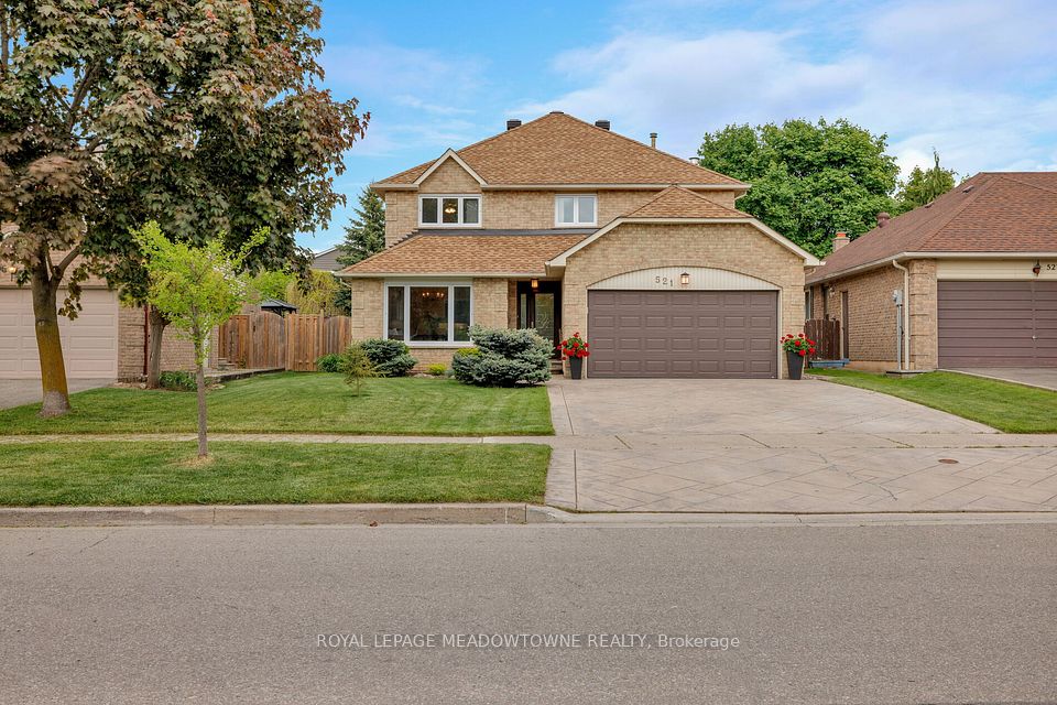 521 Vanier