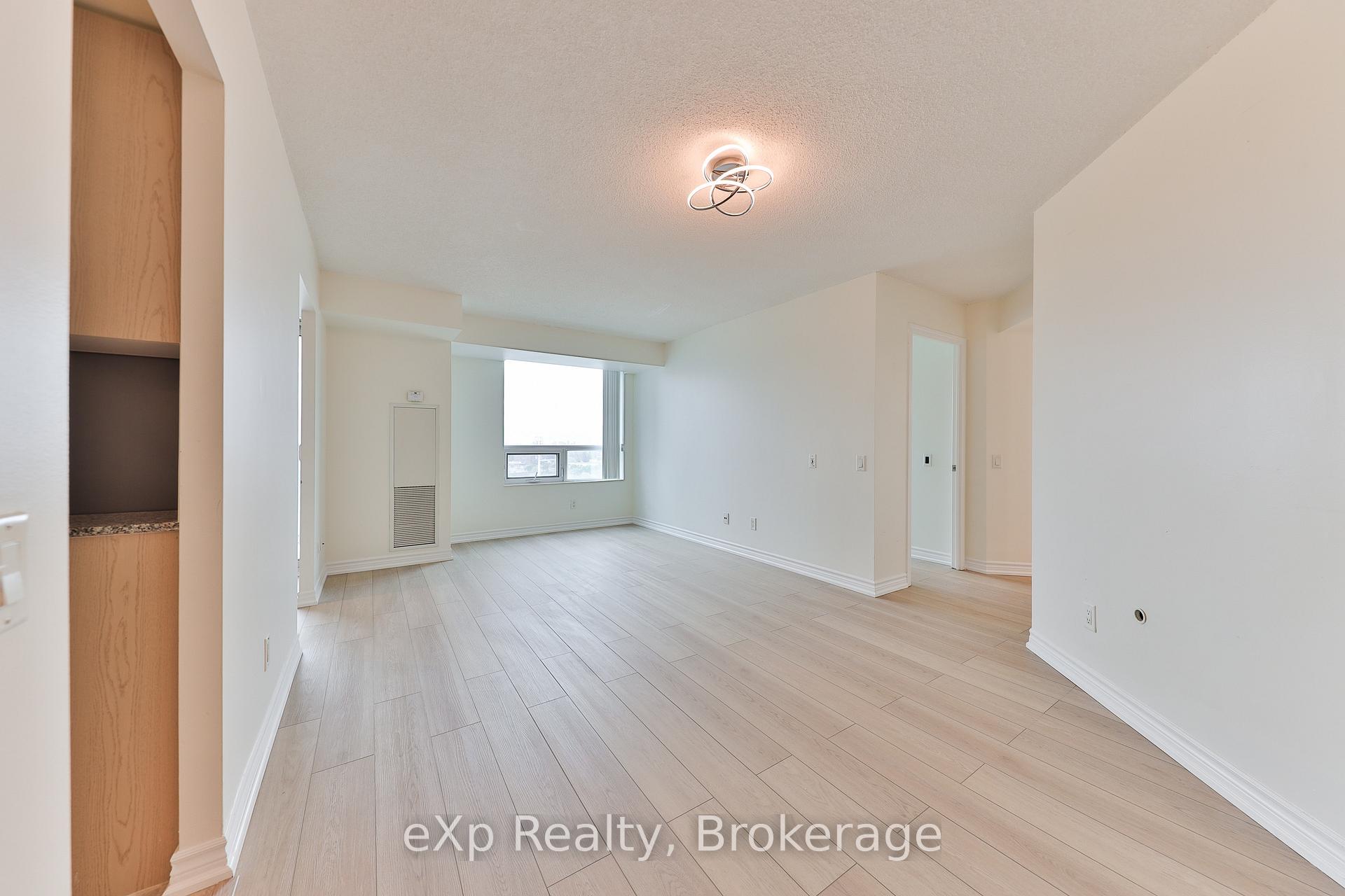 3 Bedrooms Condo at 83 Borough, Toronto For sale