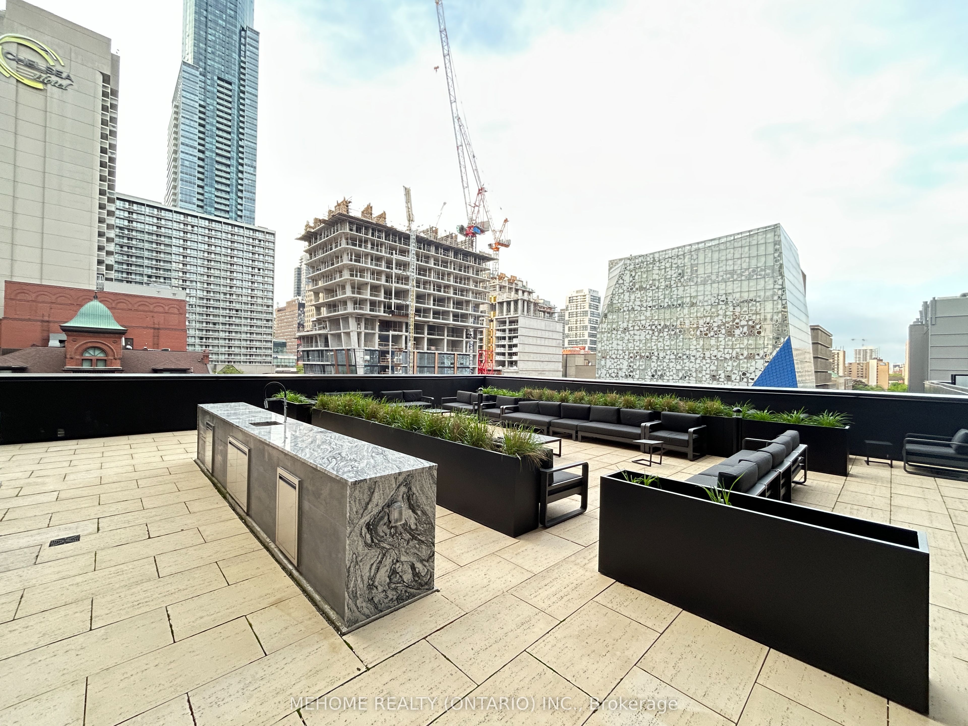 20 Edward Street, #1616