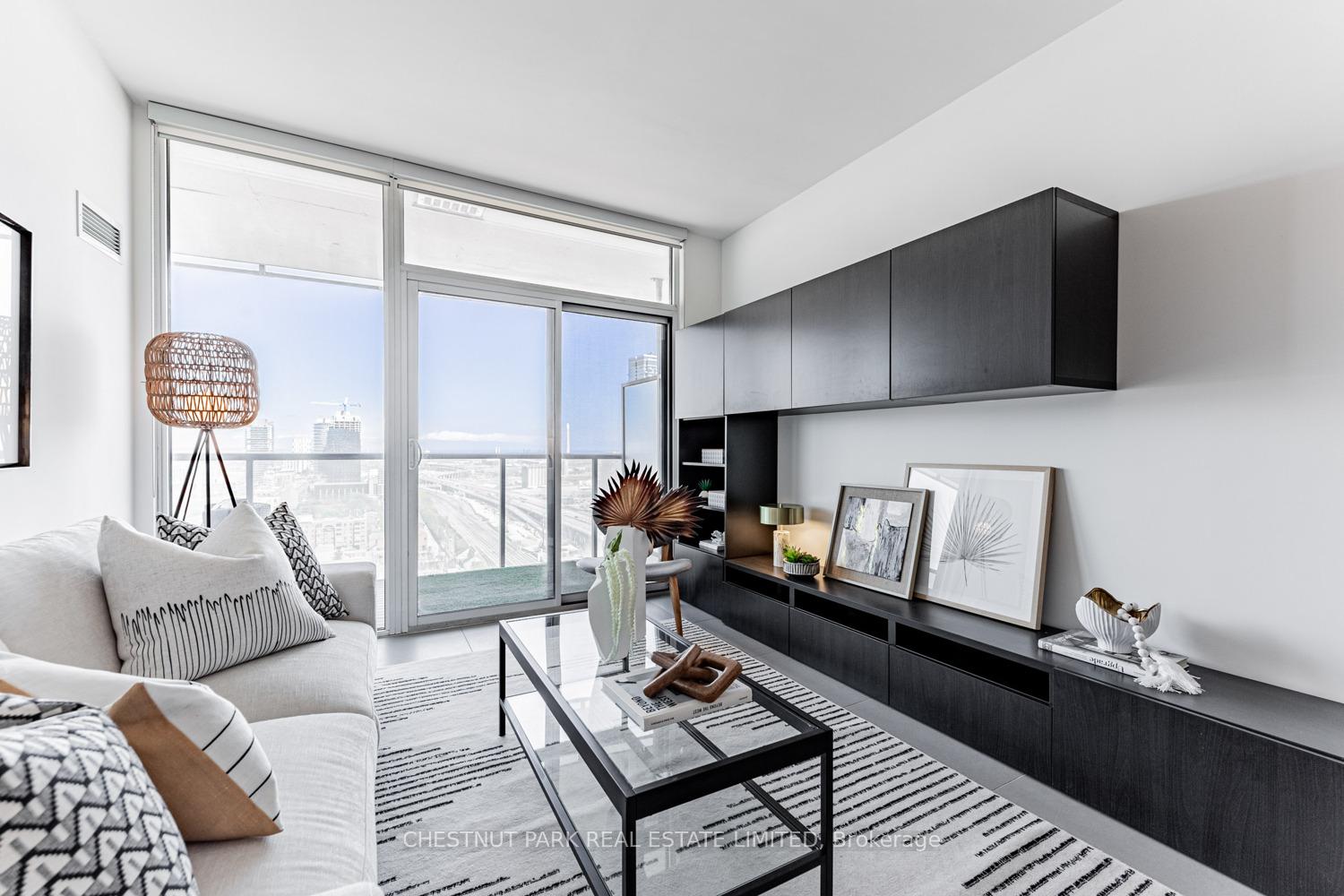 1 Bedroom Condo at 1 Market, Toronto For sale