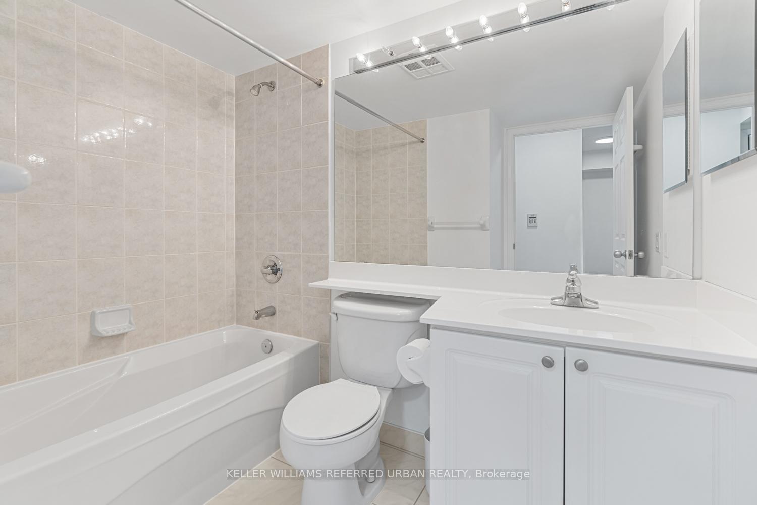 1 Bedroom Condo at 155 Beecroft, Toronto For sale