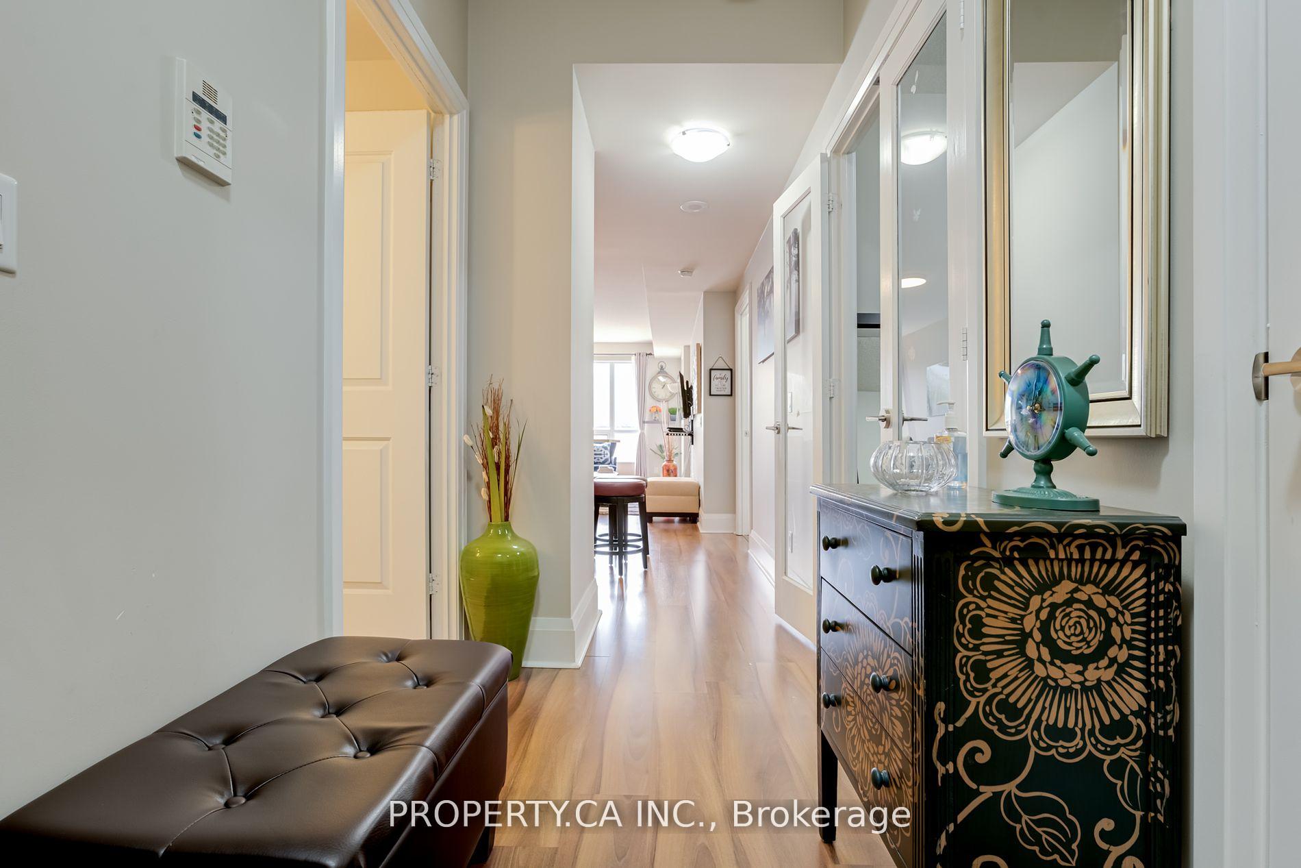 2 Bedrooms Condo at 100 Harrison, Toronto For sale