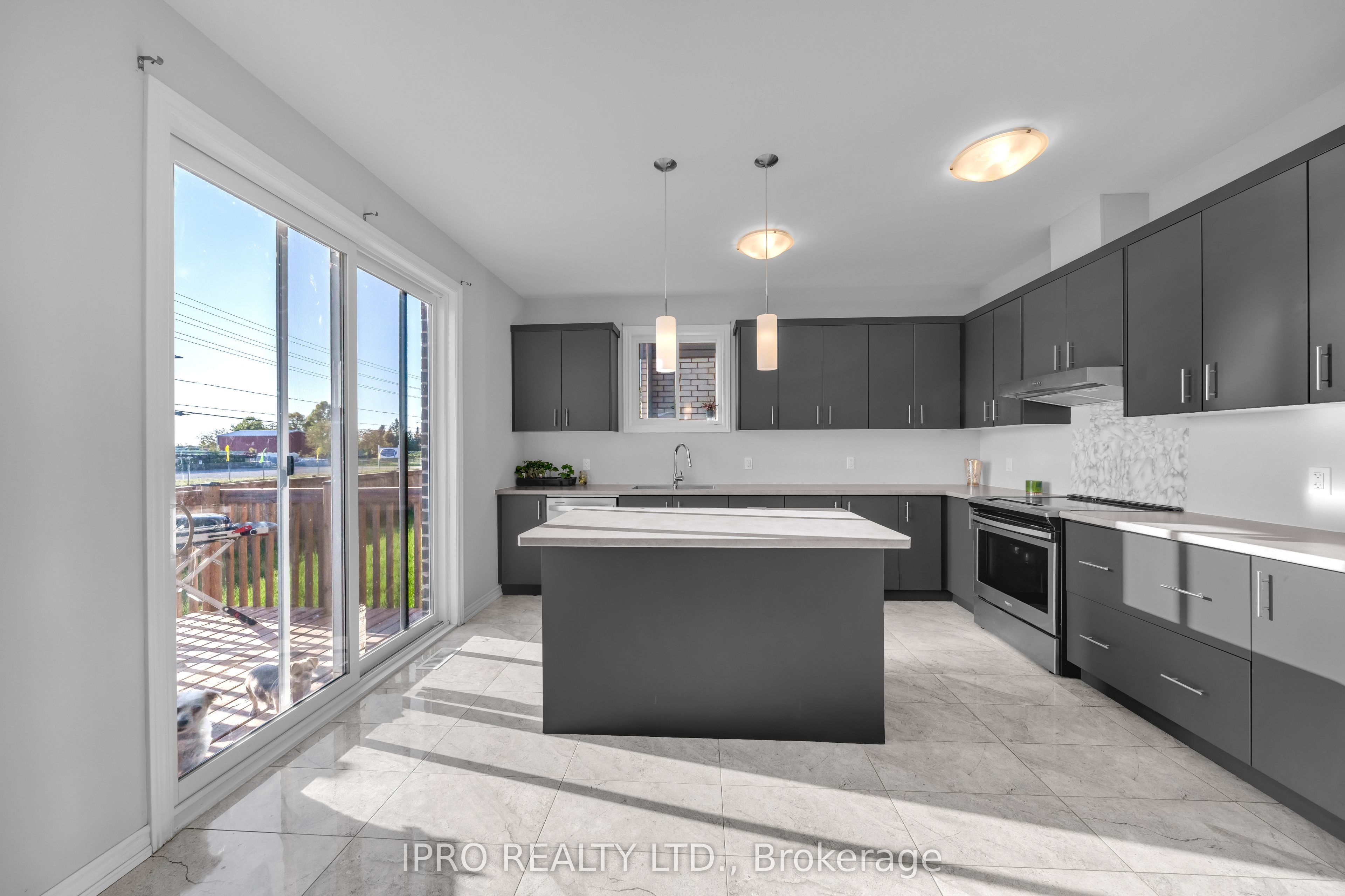 7878 SEABISCUIT Drive