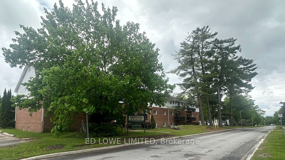 105 Winewood