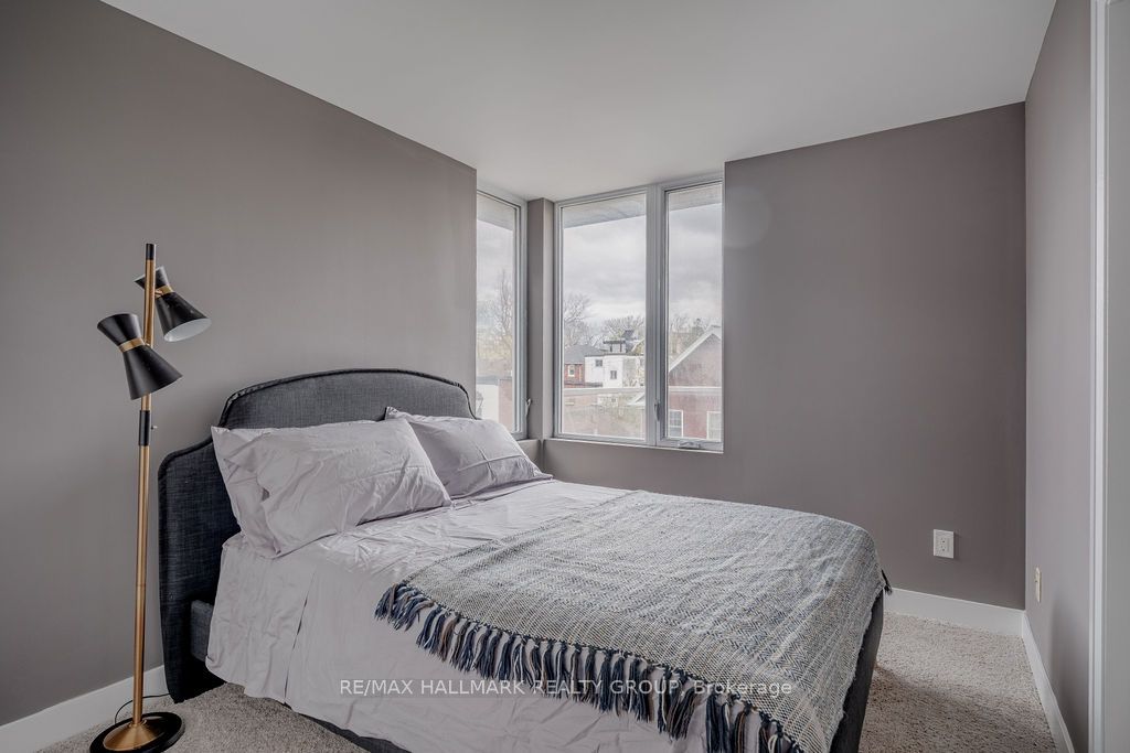 48 Holmwood Avenue, #12