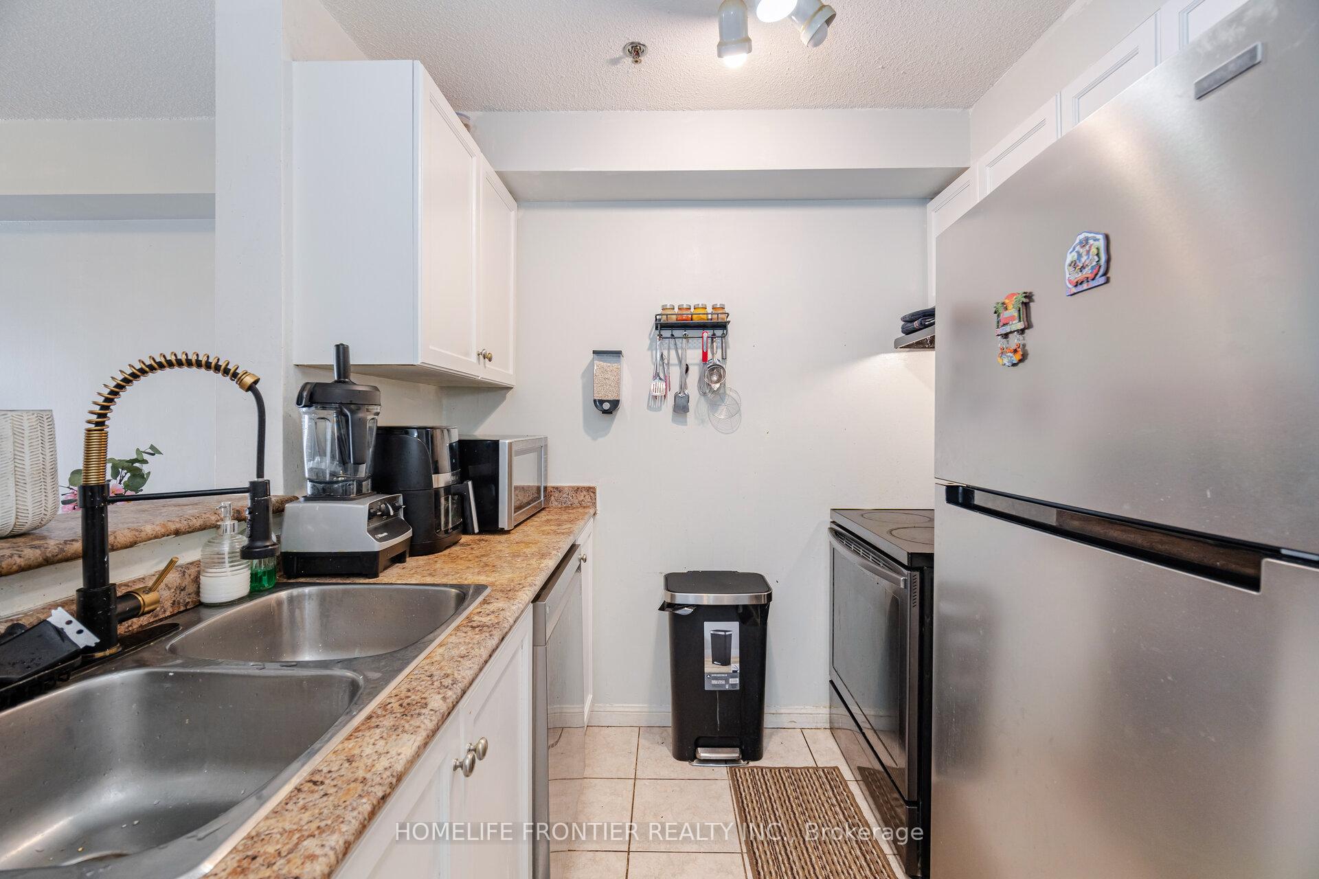 2 Bedrooms Condo at 5225 Finch,  Toronto For sale