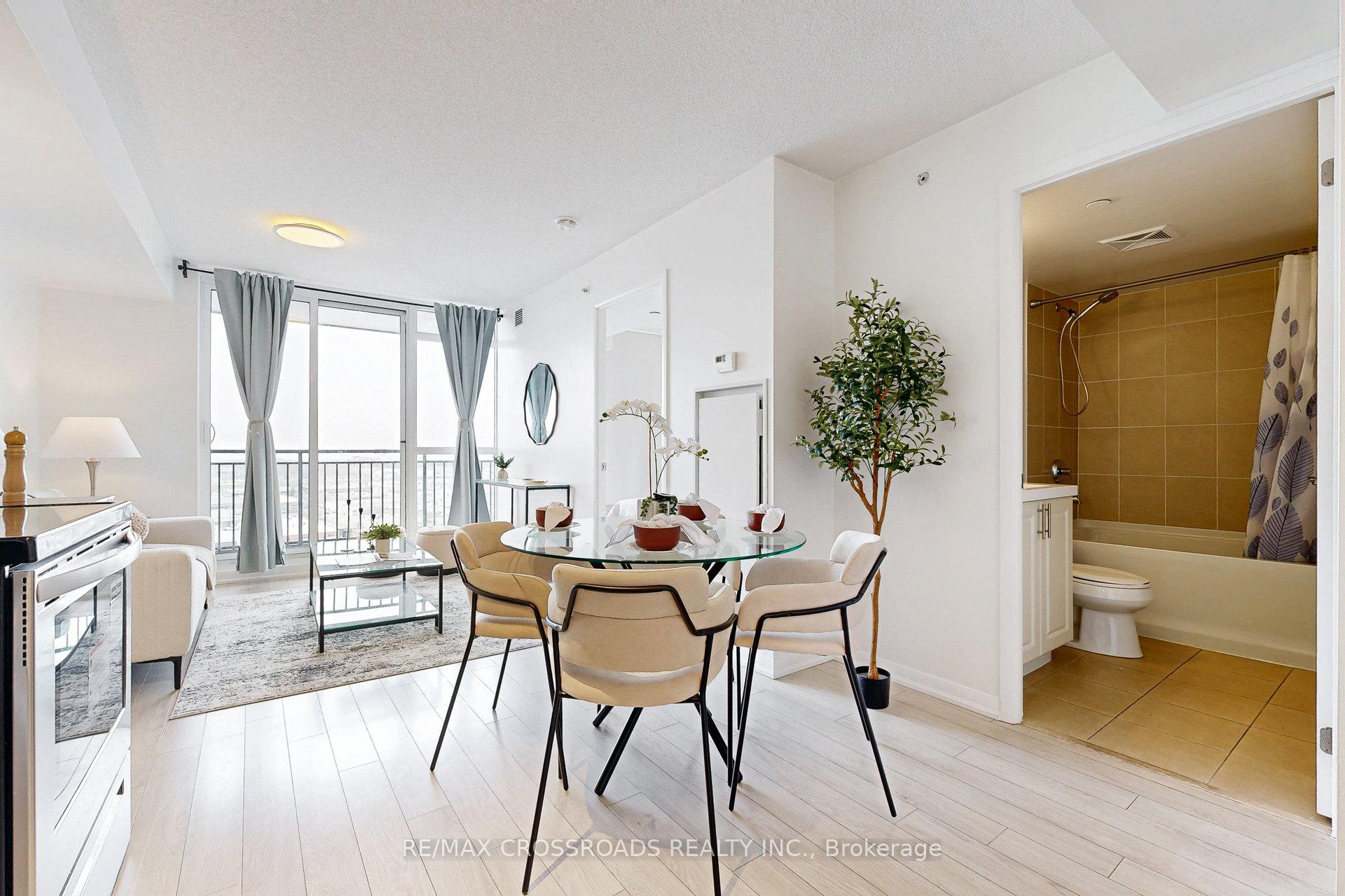 1 Bedroom Condo at 3091 Dufferin, Toronto For sale