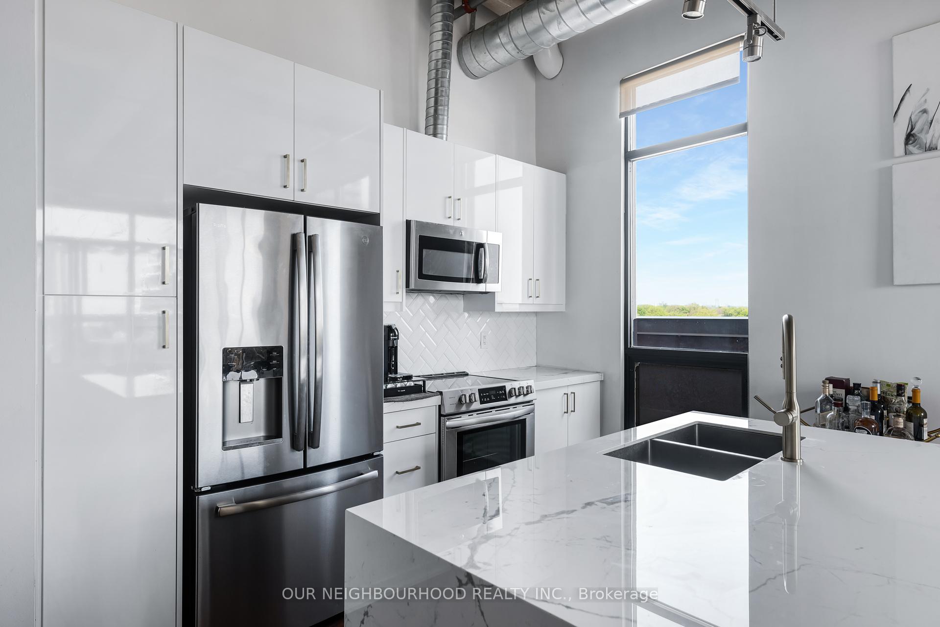2 Bedrooms Condo at 736 Dundas, Toronto For sale