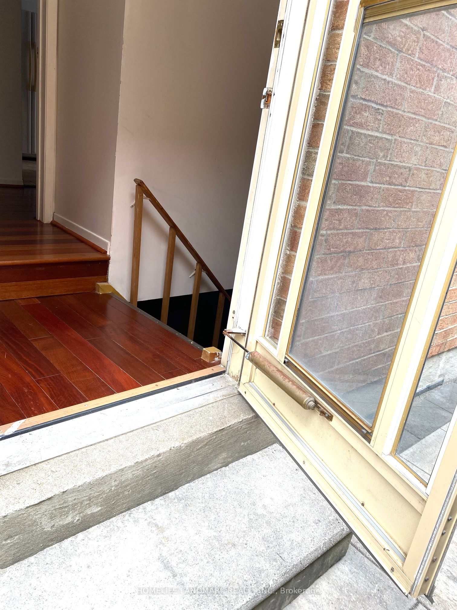 15 Hanson Road
