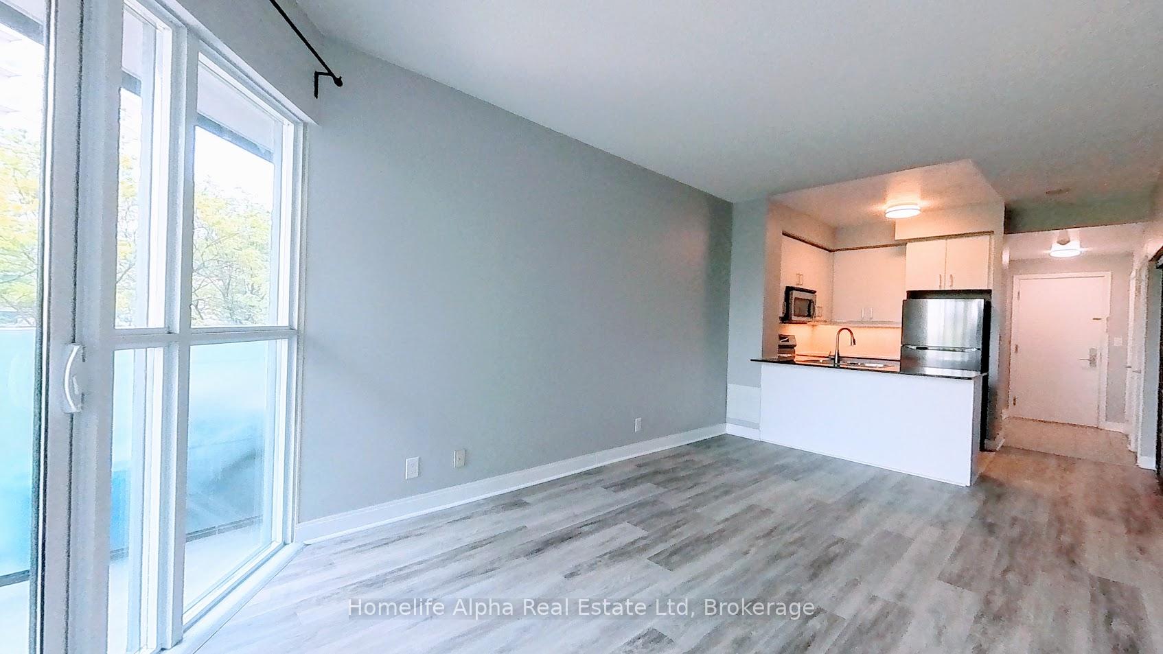 2 Bedrooms Condo at 60 Absolute, Mississauga For sale