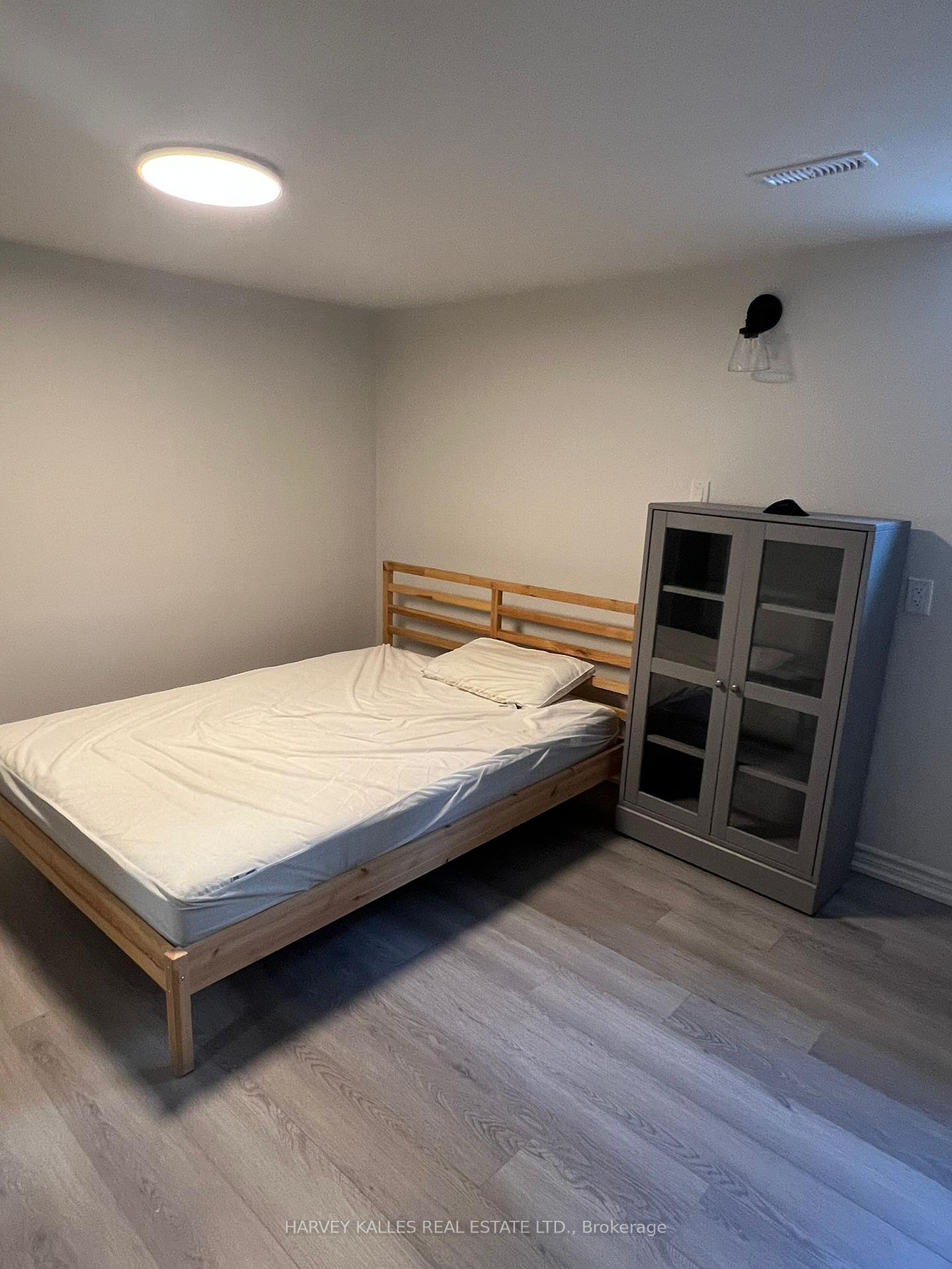 31 Robingrove Road Bsmt Unit 1