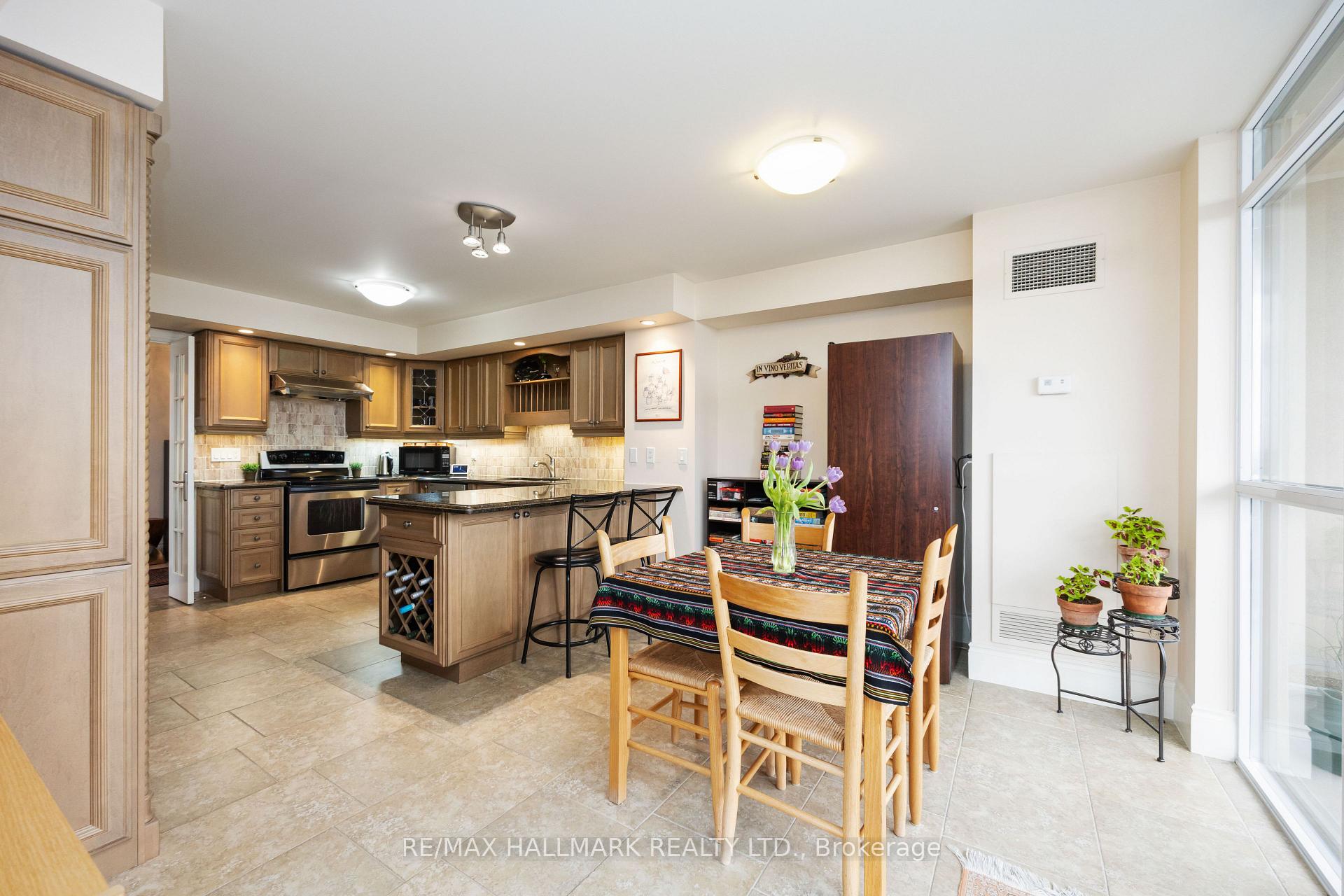 4 Bedrooms Condo at 80 Harrison Garden, Toronto For sale
