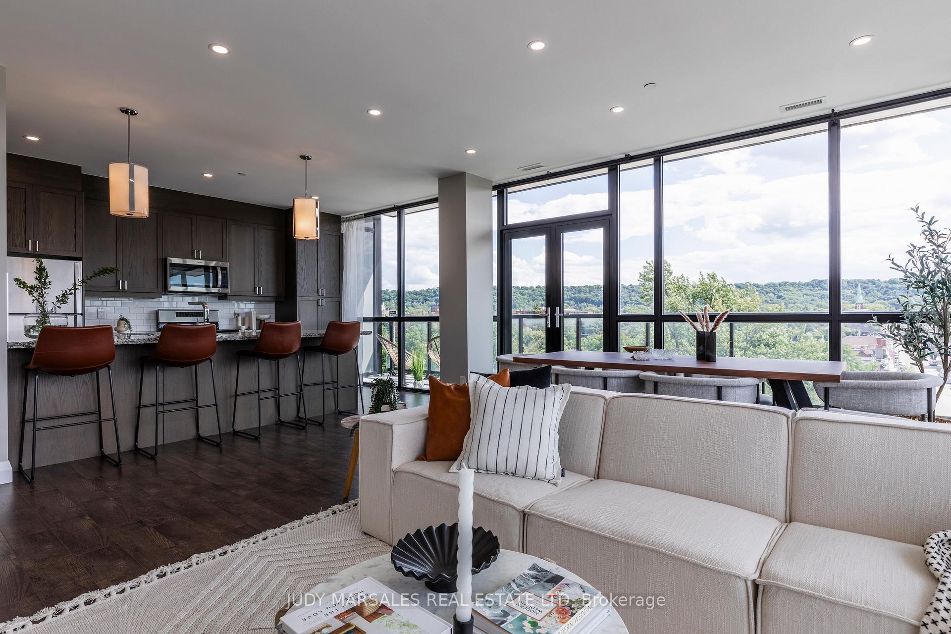 2 Bedrooms Condo at 101 Locke,  Hamilton For sale