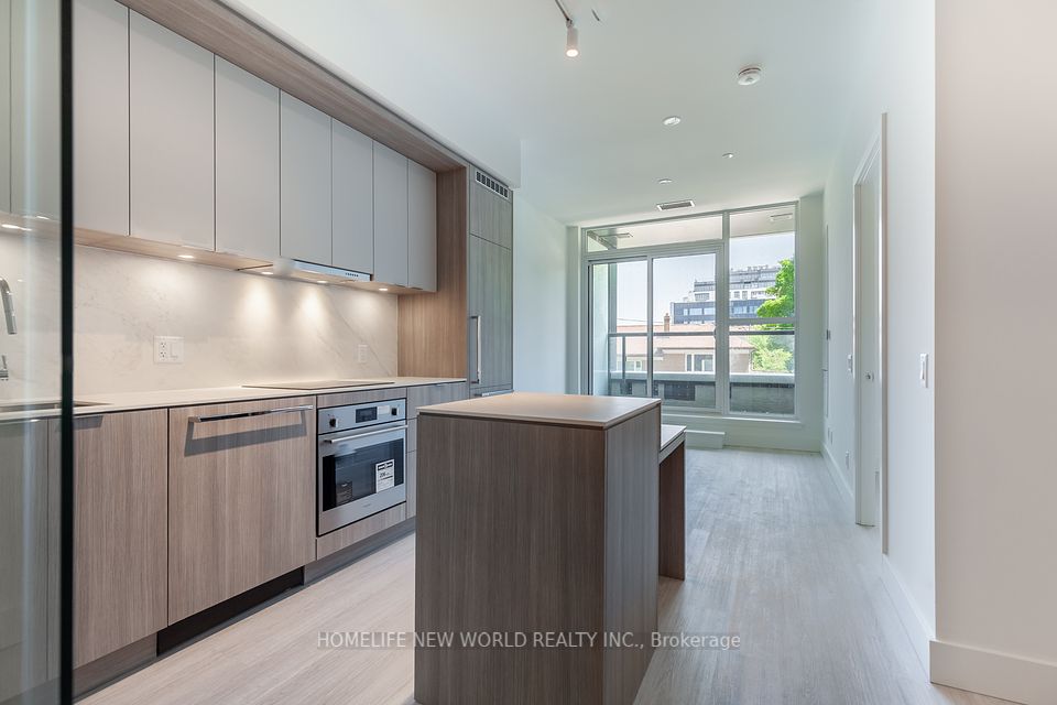 6 Greenbriar