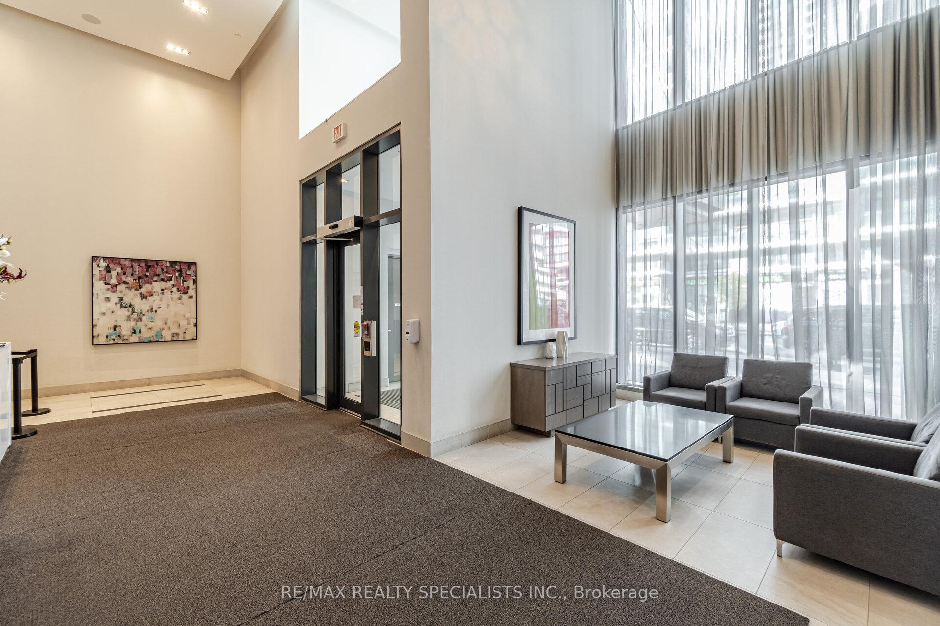 2 Bedrooms Condo at 510 Curran,  Mississauga For sale
