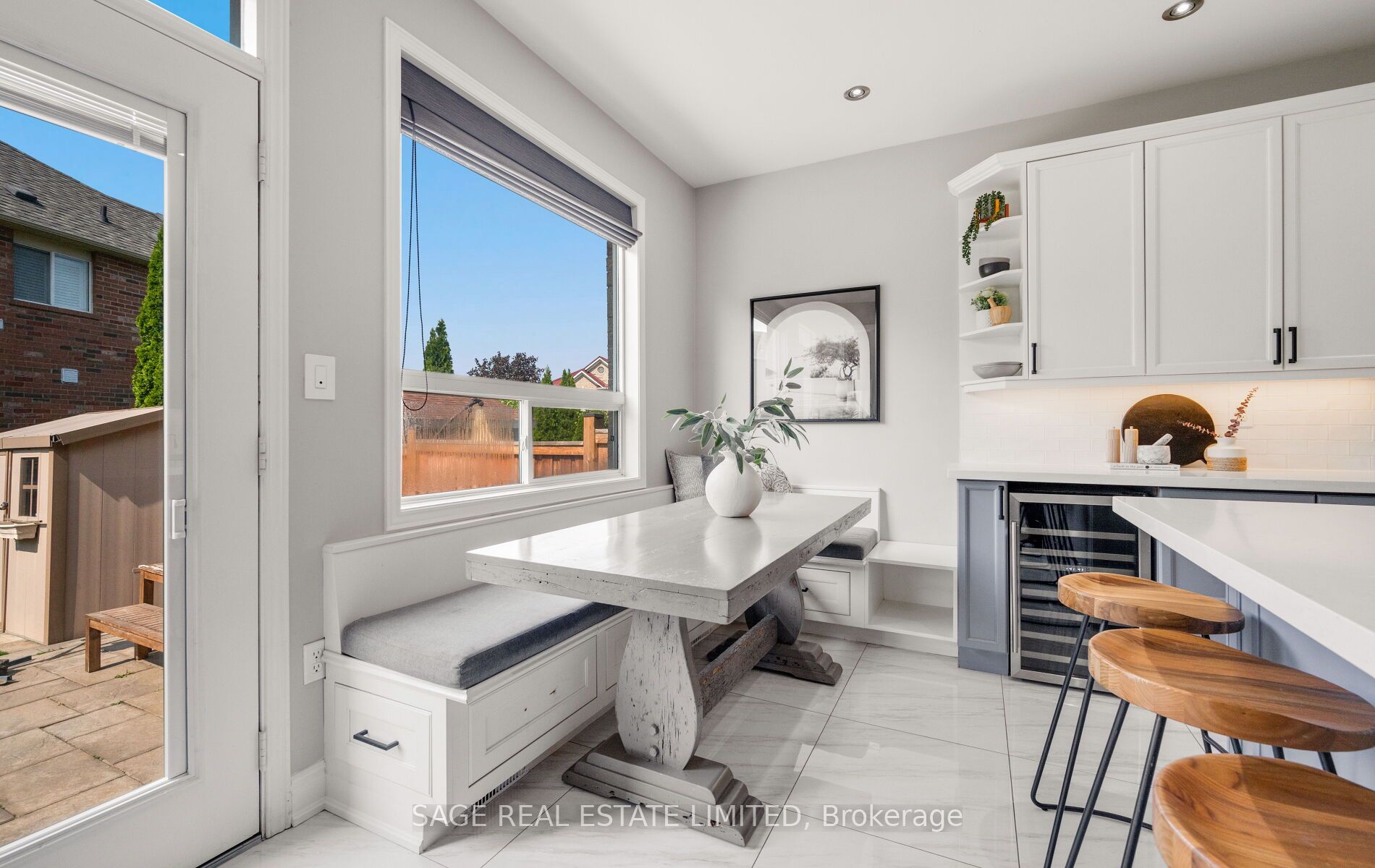 3911 Rosanna Drive