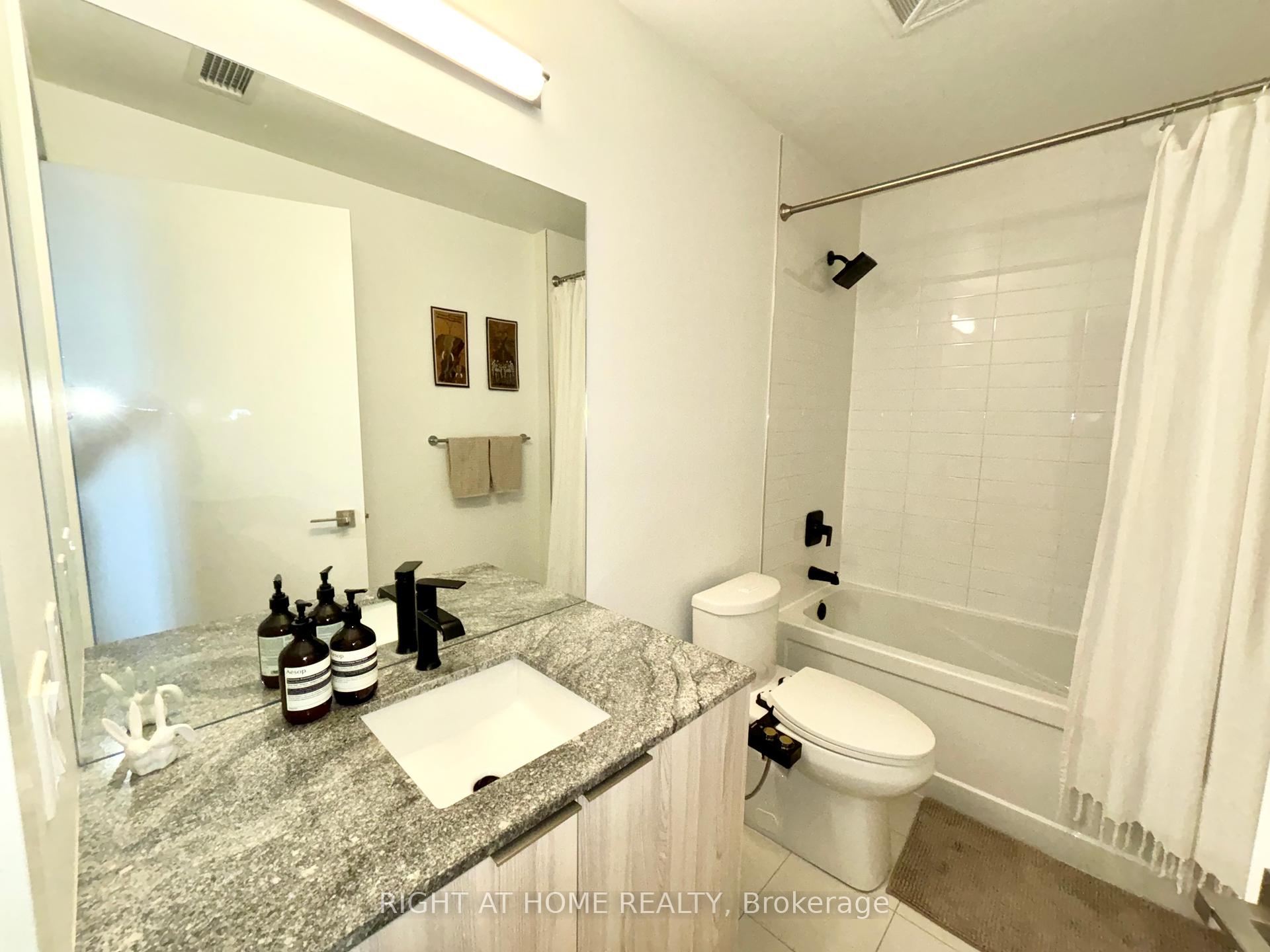 2 Bedrooms Condo at 50 Ordnance, Toronto For sale