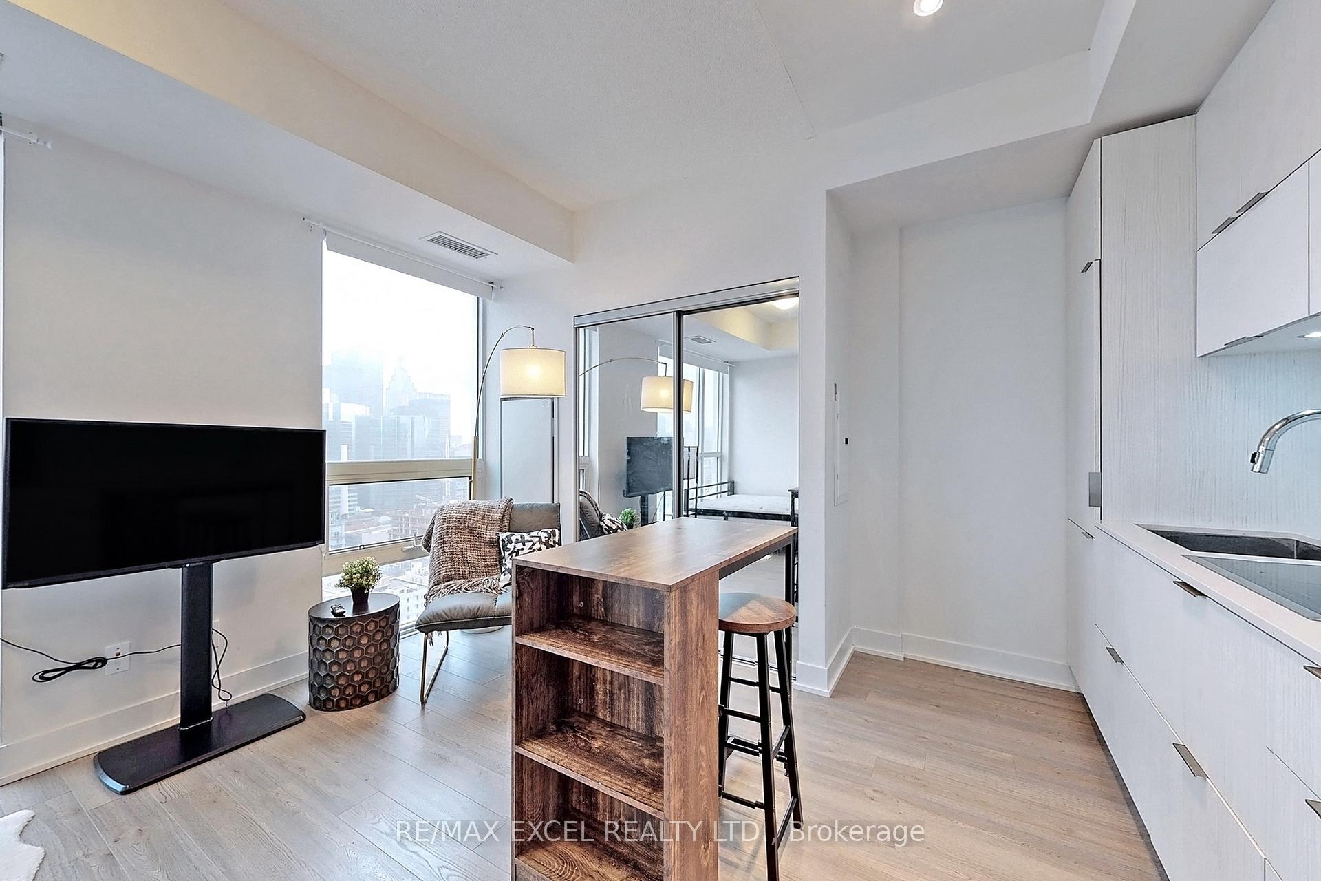 Condo at 318 Richmond, Toronto For sale