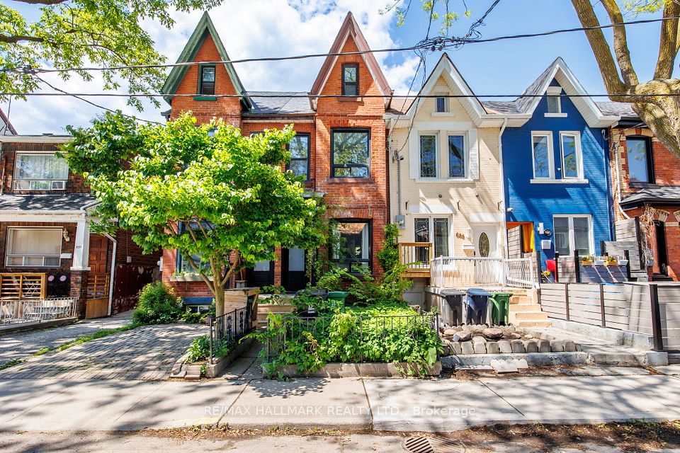 690 Adelaide
