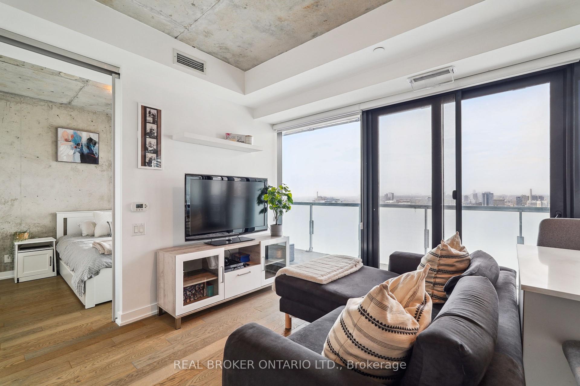 1 Bedroom Condo at 11 Charlotte,  Toronto For sale