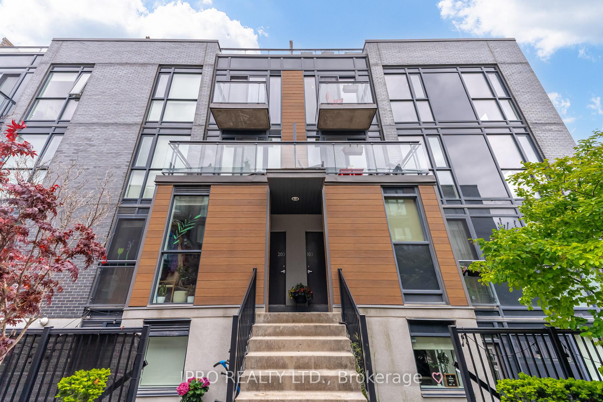 5 Bedrooms Condo at 15 Sousa Mendes, Toronto For sale