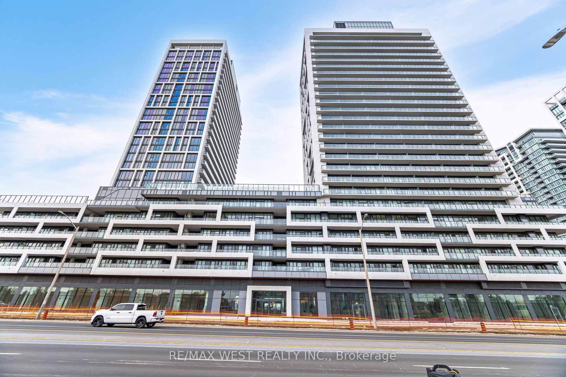 8960 Jane Street, #2201