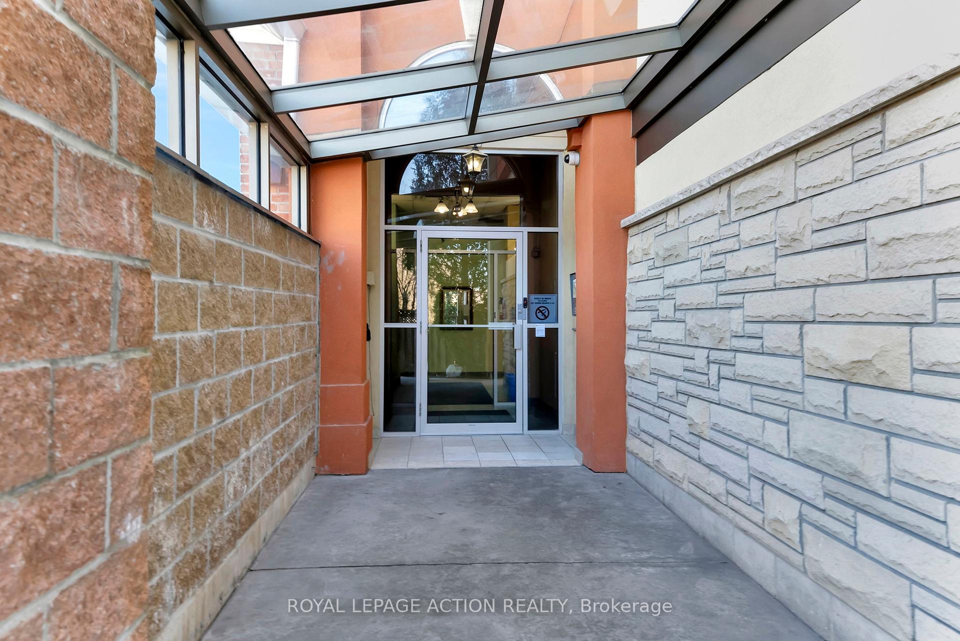 #212 - 111 Grey Street, Brantford, ON N3S 4V8 #212