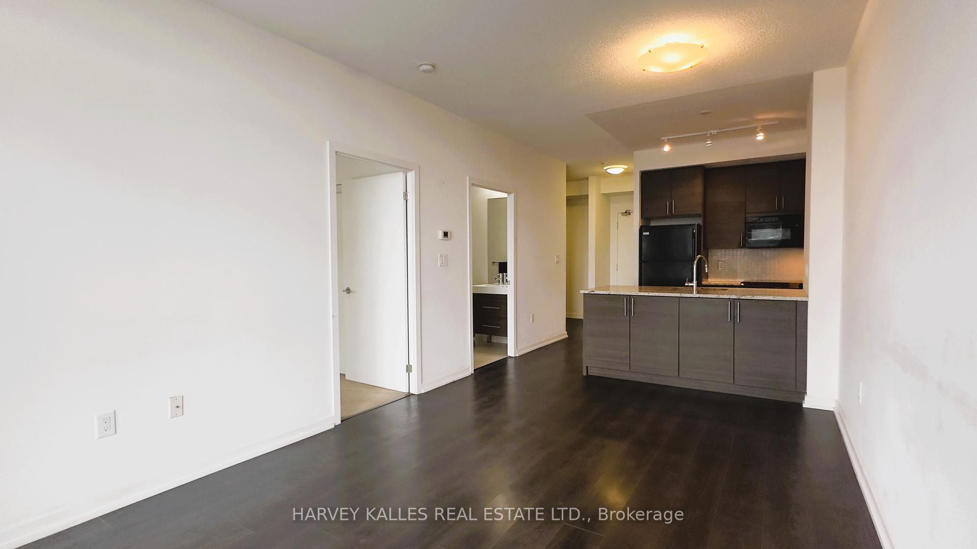 2 Bedrooms Condo at 70 Forest Manor,  Toronto For sale