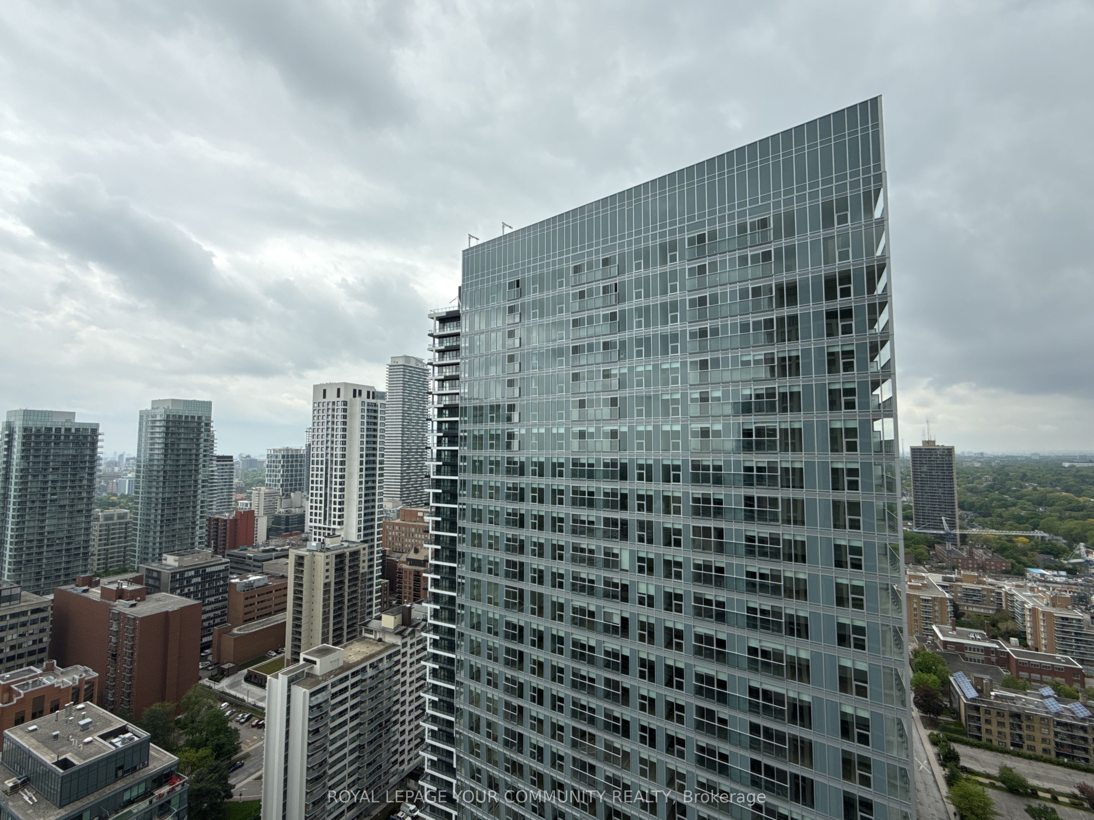 200 Redpath Avenue, #3306