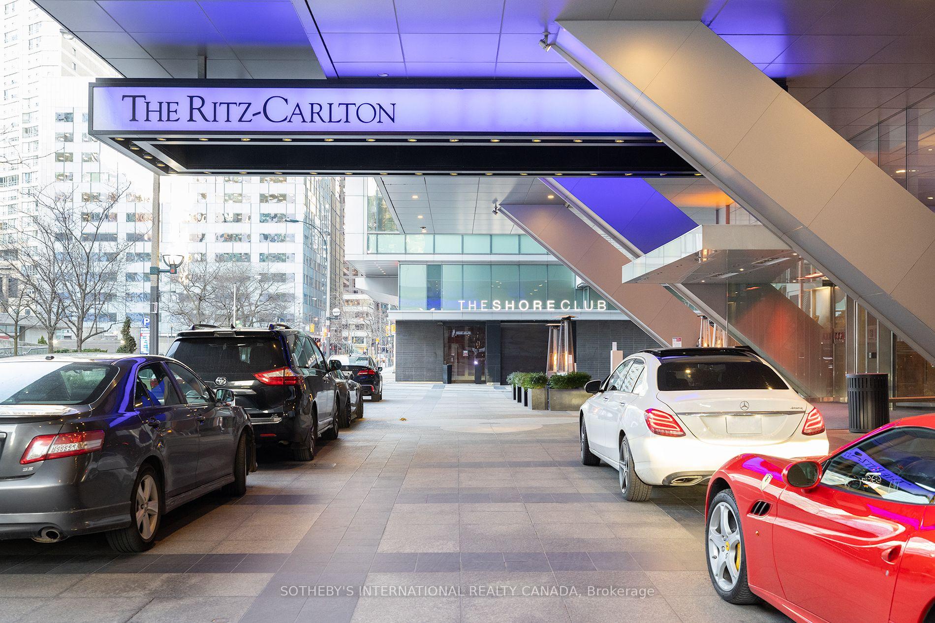 2 Bedrooms Condo at 183 Wellington, Toronto For sale