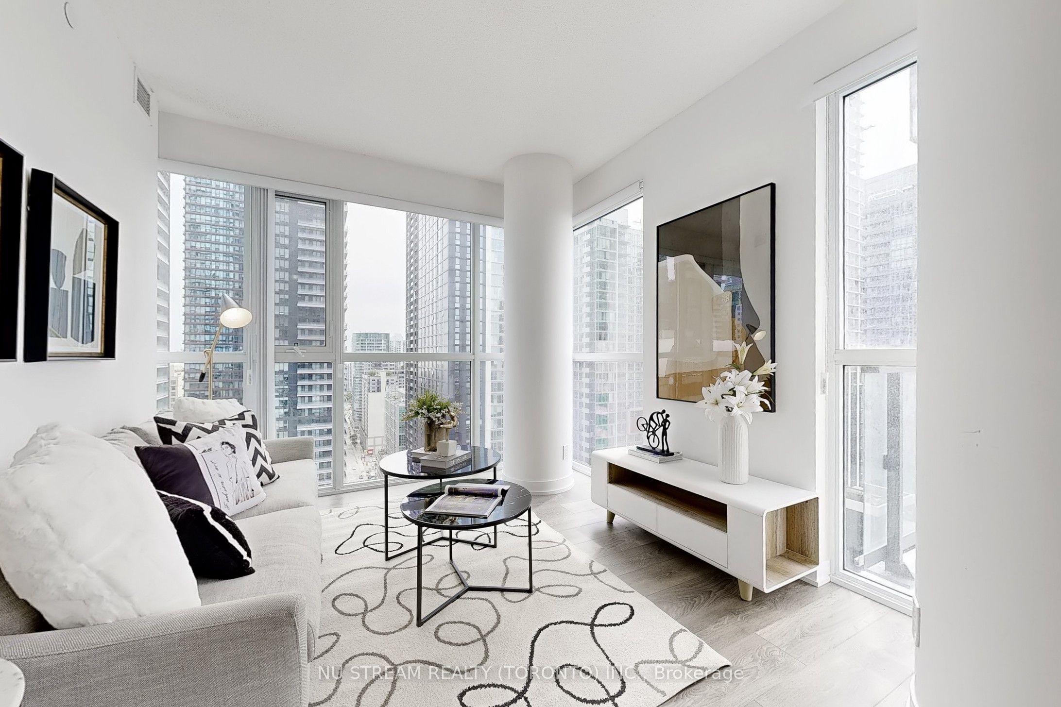 87 Peter Street, #2302