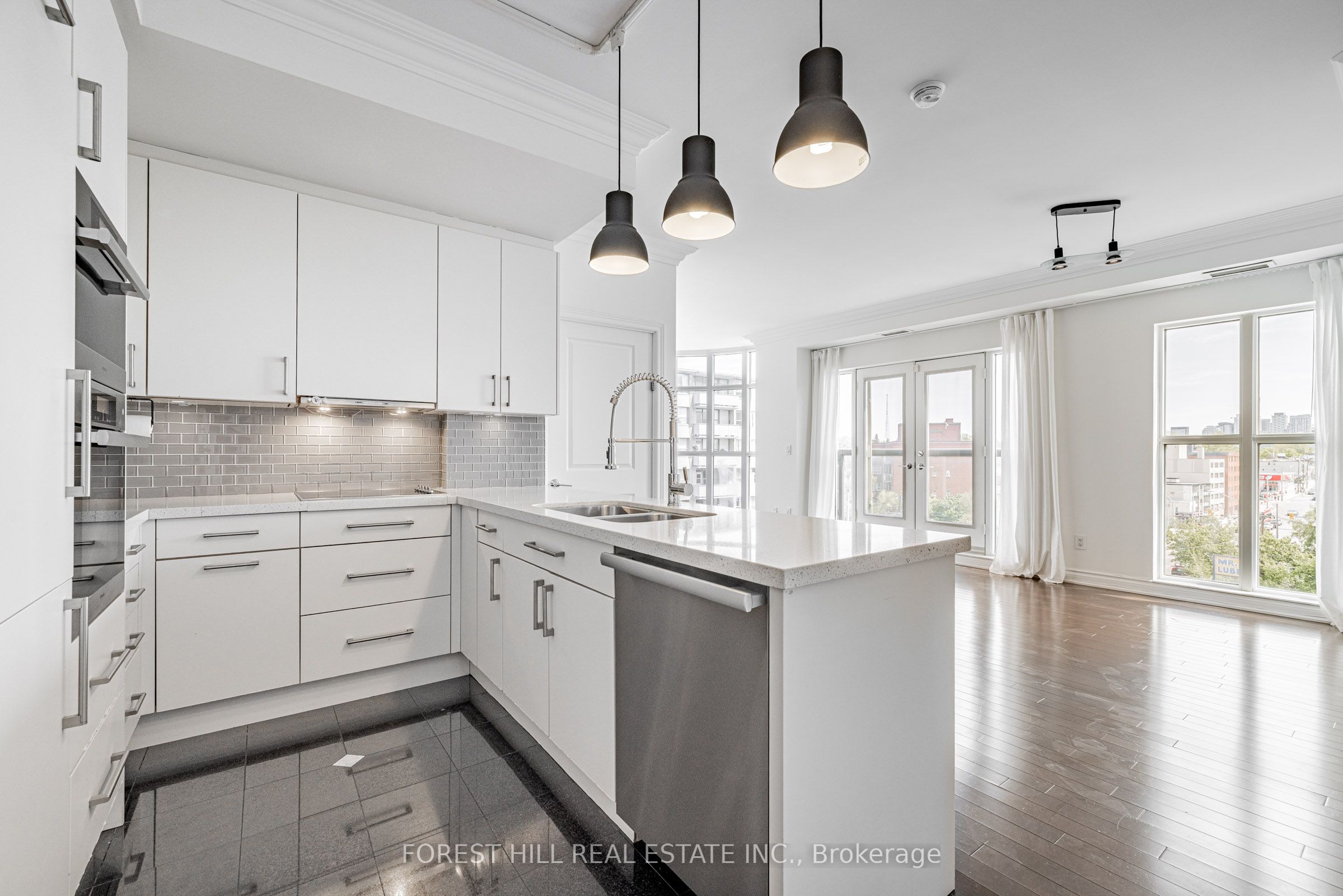 800 Spadina Road, #602