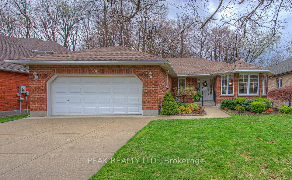 300 Thorncrest