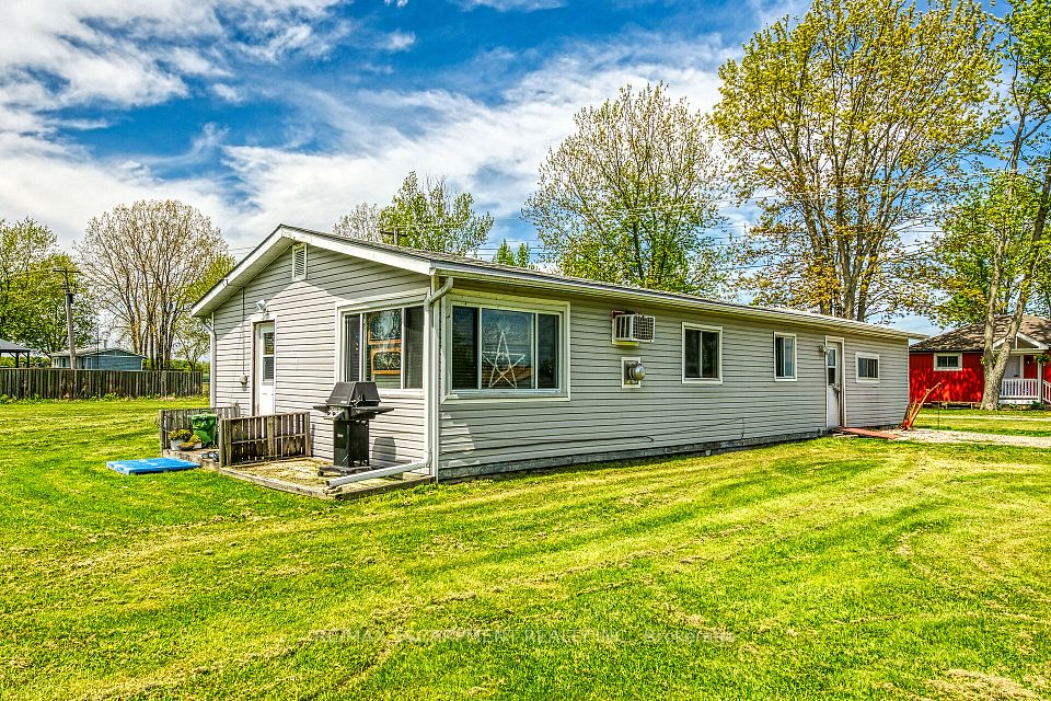 137 Blue Water Parkway