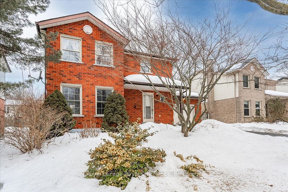 145 Kortright Road, Guelph, ON N1G 3N9