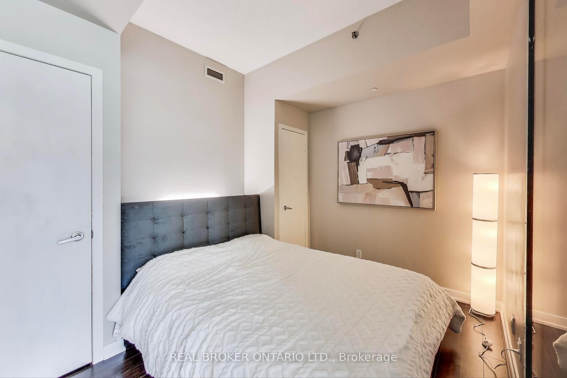 2 Bedrooms Condo at 397 Front, Toronto For sale