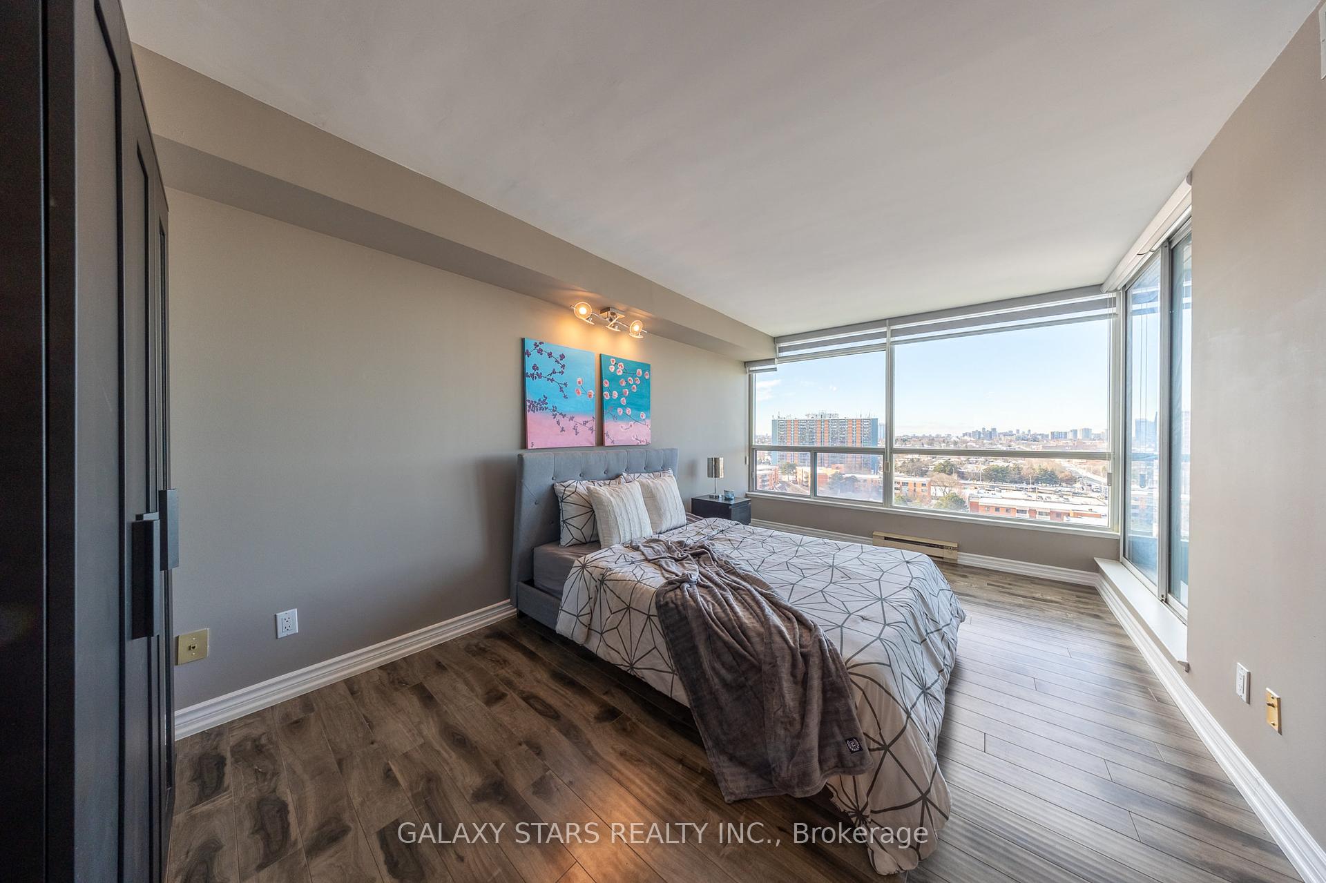 2 Bedrooms Condo at 4725 Sheppard,  Toronto For sale