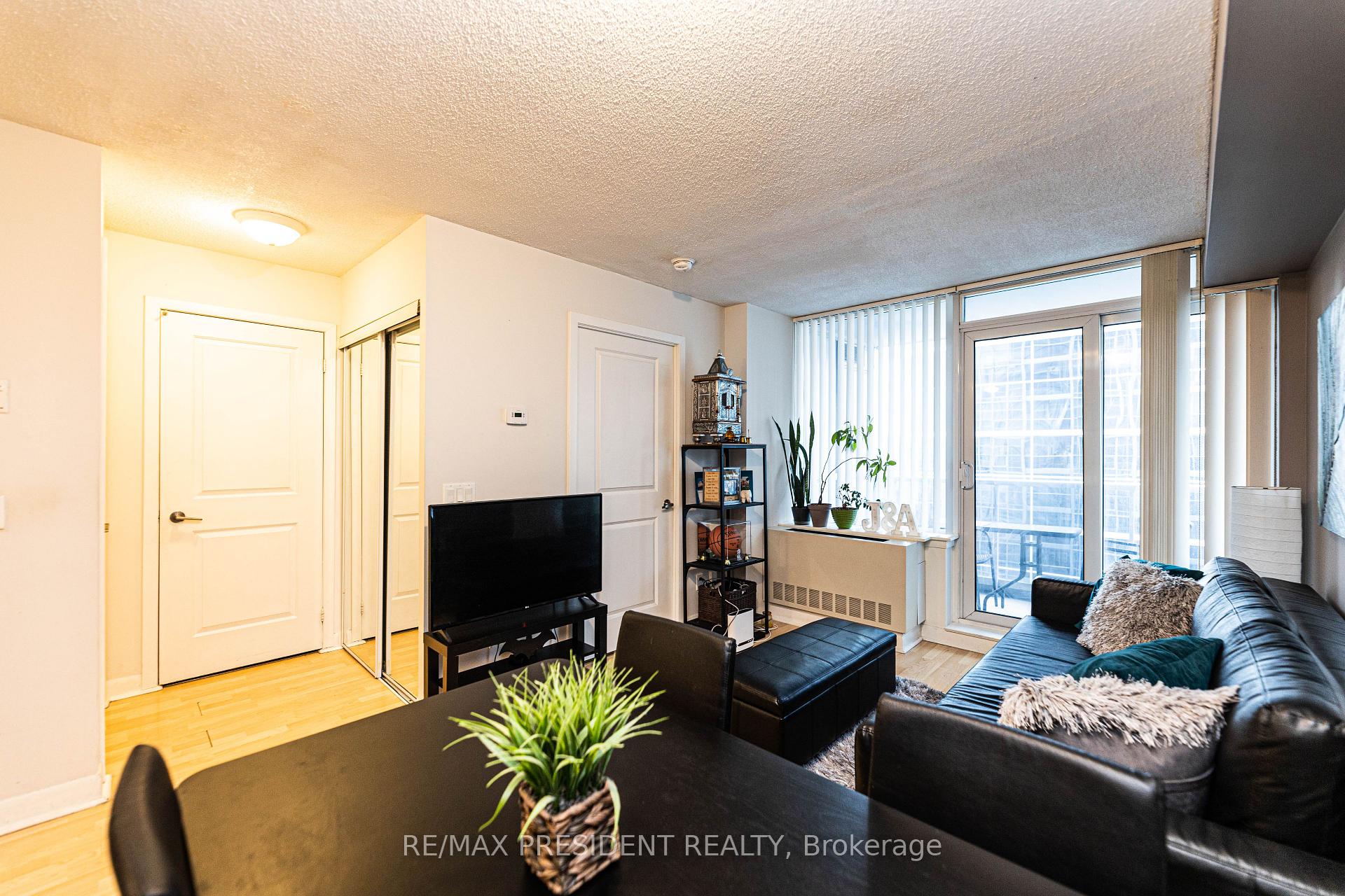1 Bedroom Condo at 4978 Yonge, Toronto For sale