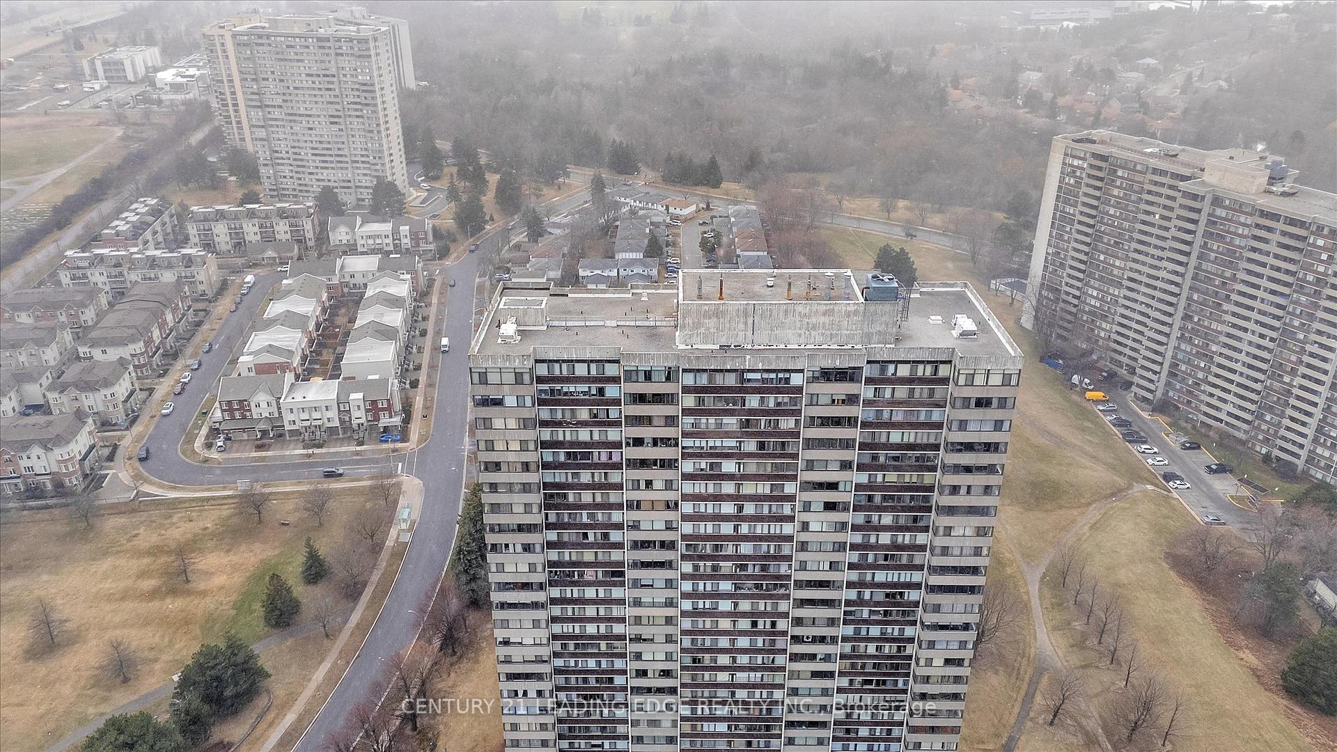 2 Bedrooms Condo at 80 Antibes, Toronto For sale