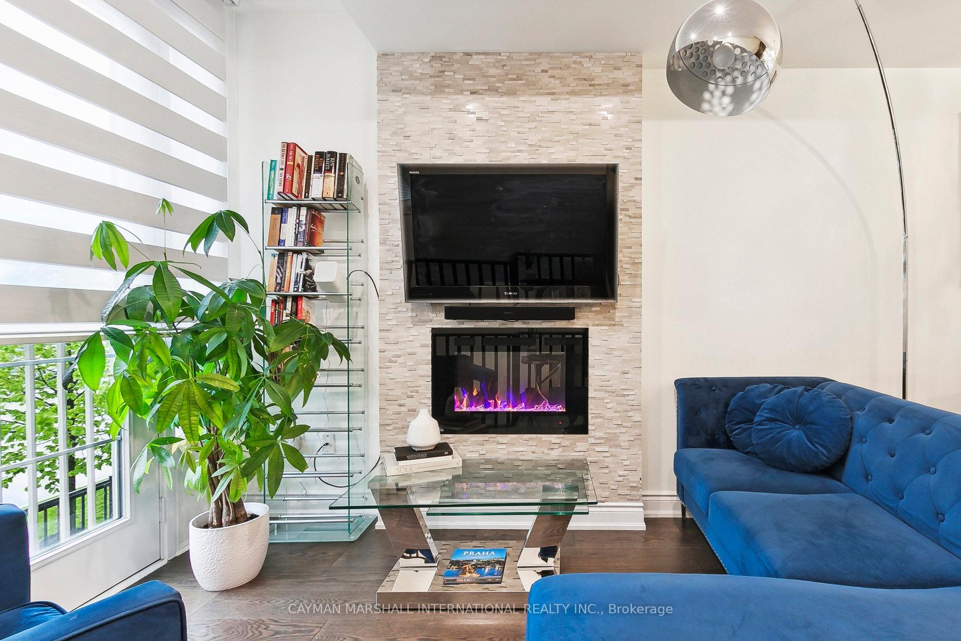 4 Bedrooms Condo at 185 Norseman, Toronto For sale