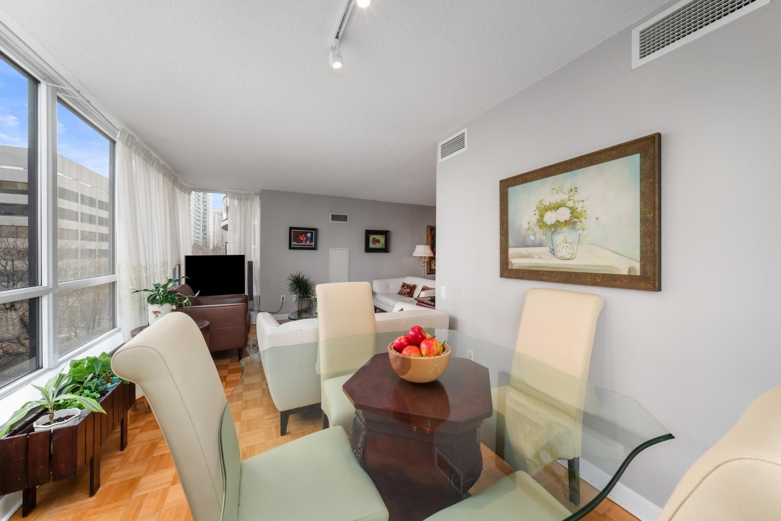 33 Sheppard Avenue E 510