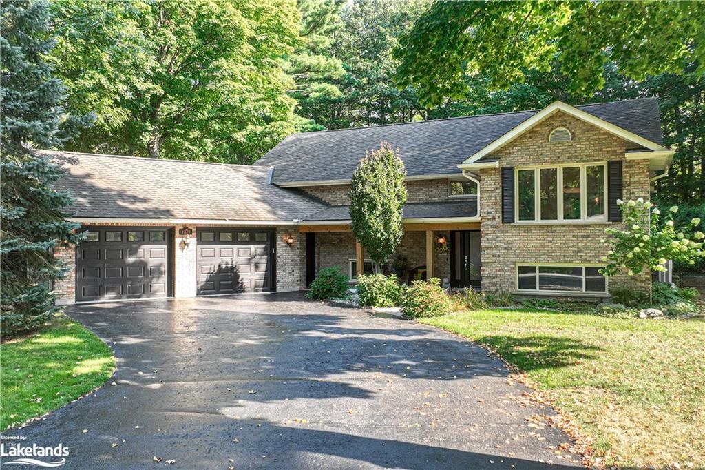 1879 KENSINGTON Place Severn Ontario L3V 7J9