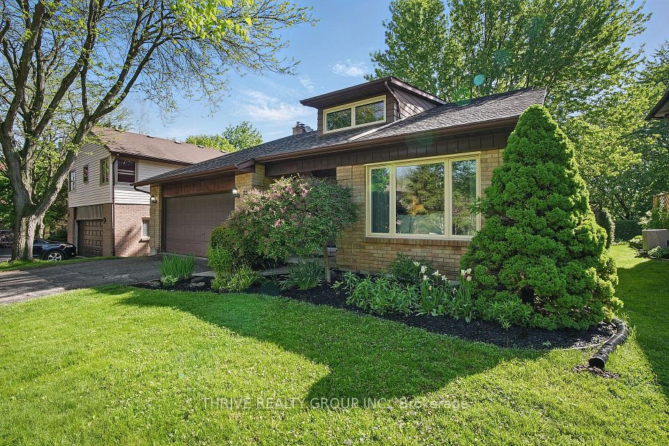 23 Fairlane Crescent, London South, ON N6K 3E1