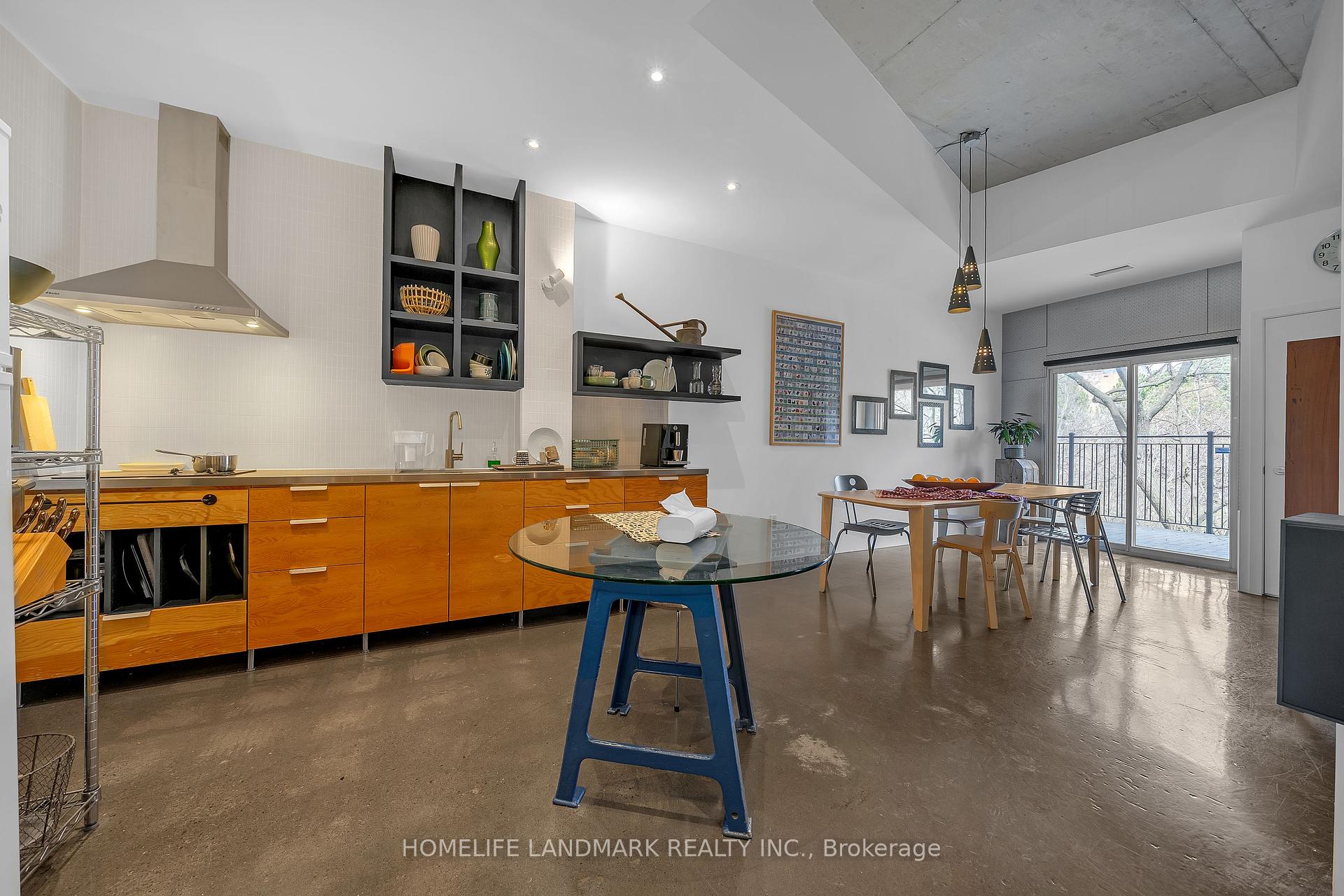 2 Bedrooms Condo at 2351 Kennedy,  Toronto For sale