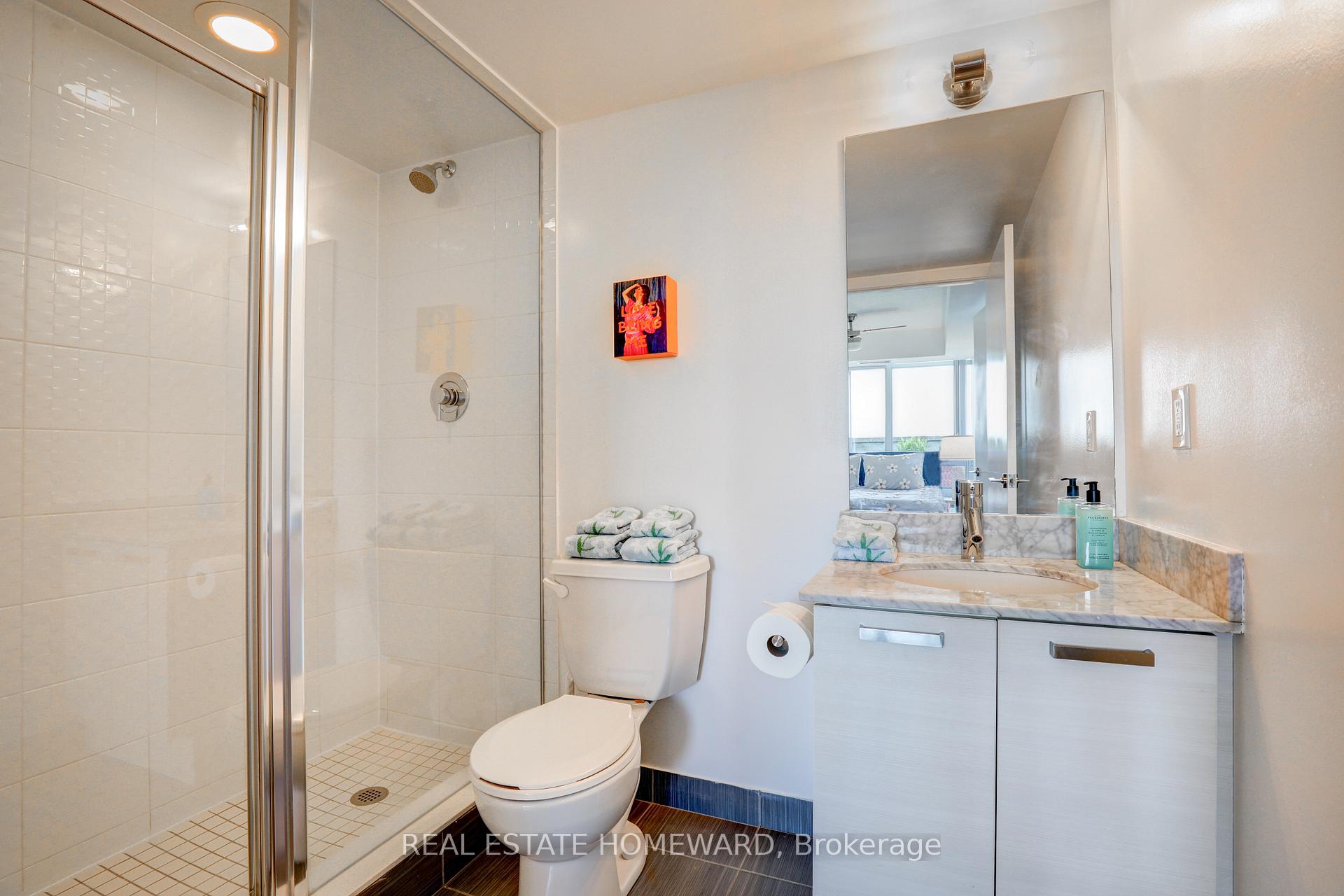 2 Bedrooms Condo at 68 Abell, Toronto For sale