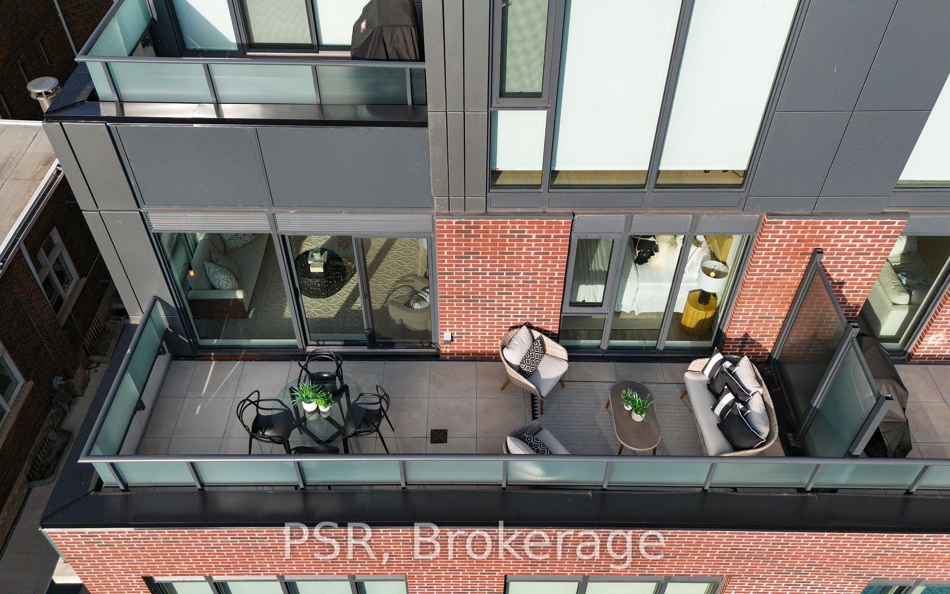 3 Bedrooms Condo at 430 Roncesvalles, Toronto For sale