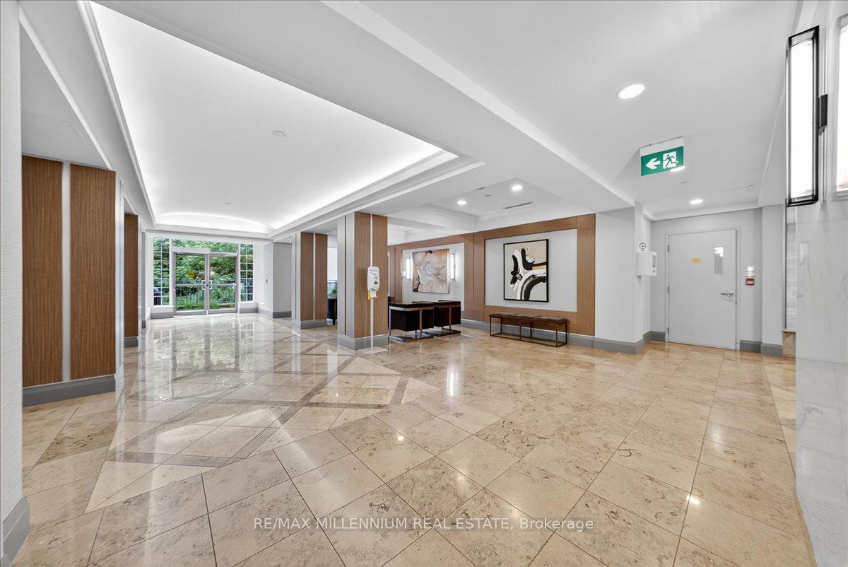 2 Bedrooms Condo at 125 Omni, Toronto For sale