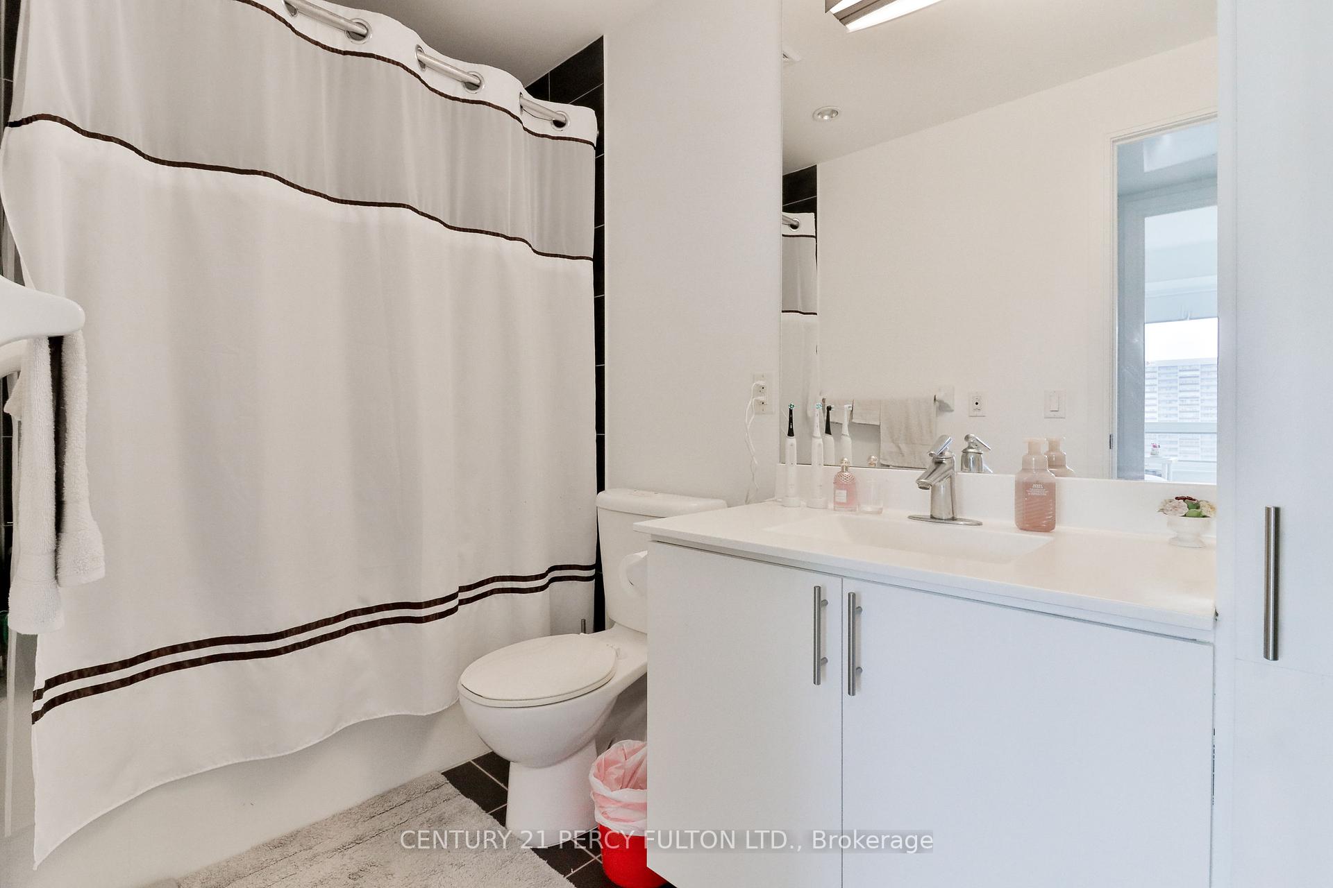 1 Bedroom Condo at 181 Wynford, Toronto For sale