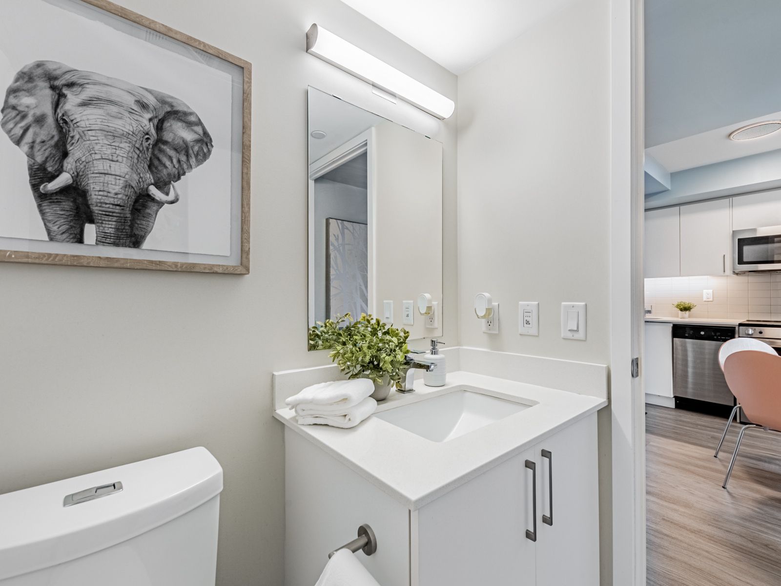 38 Monte Kwinter Court 902