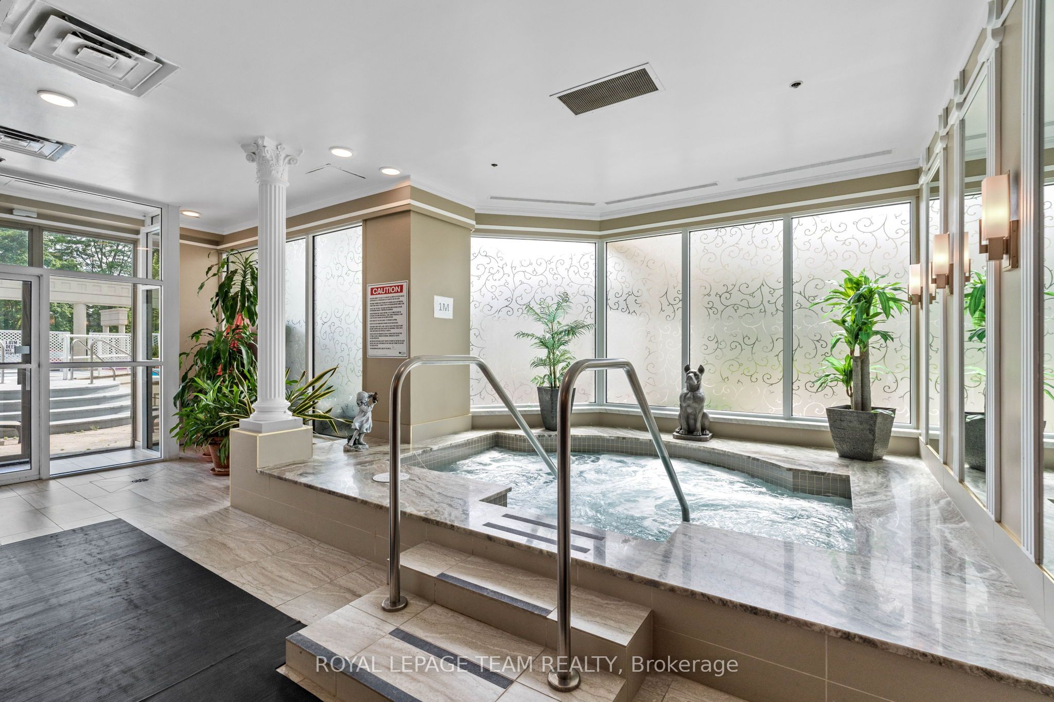 1480 Riverside Drive, #407